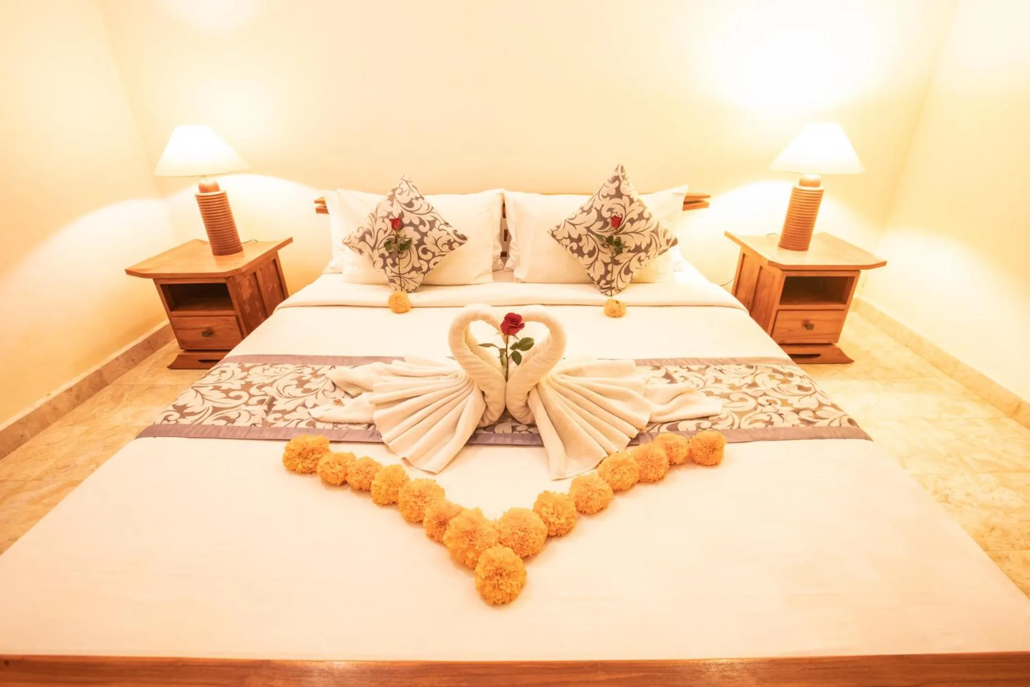 Bed in Arbathu Villa Ubud