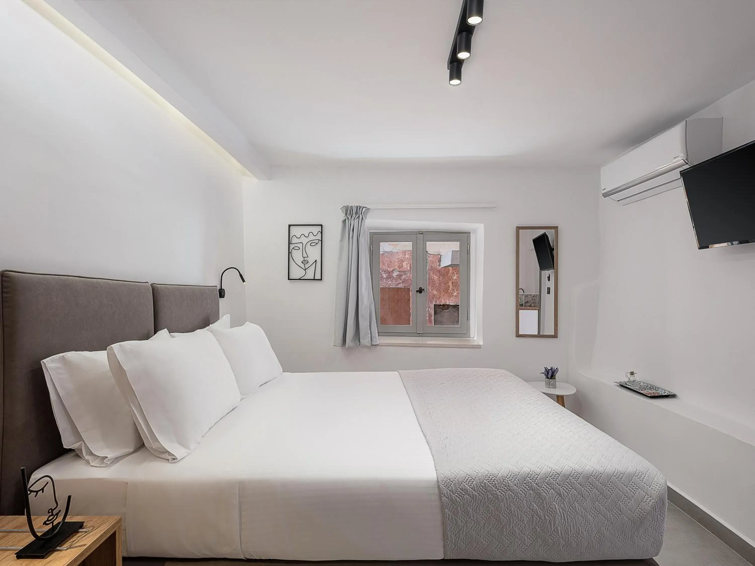 Double Room with Patio in Porto Vecchio Double Room with Patio in Porto Vecchio