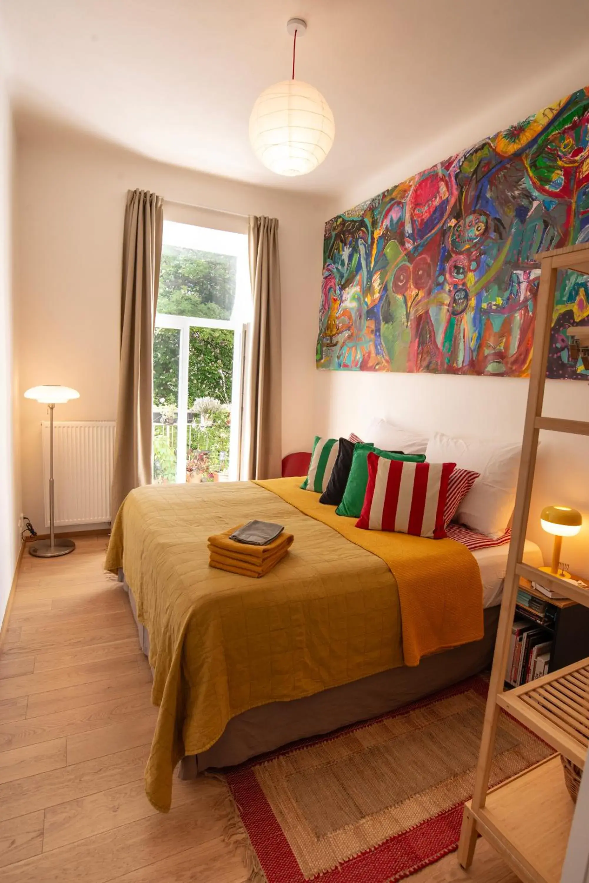 Green balcony & king size bed Green balcony & king size bed