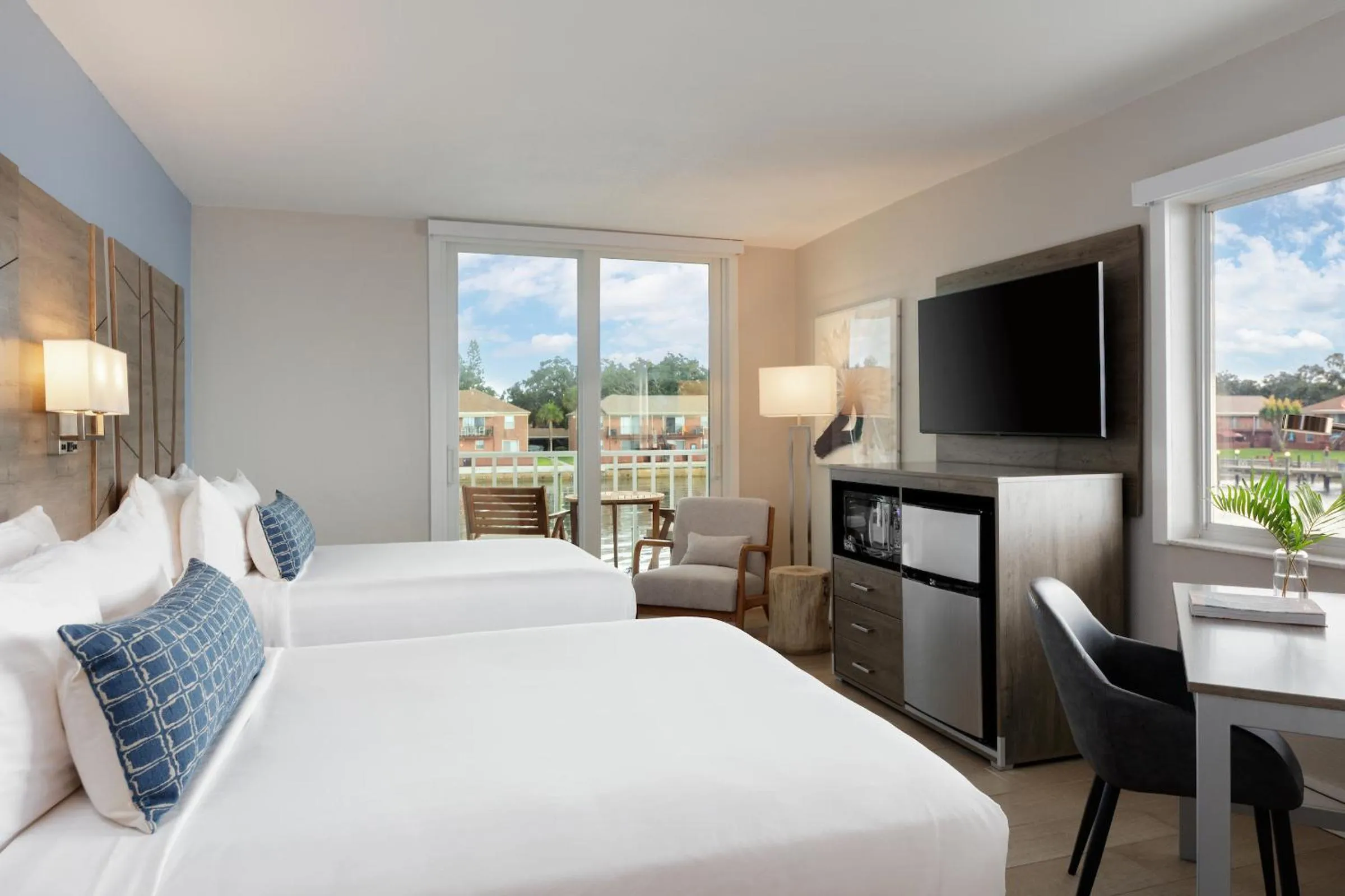 Bedroom, Bed in SkyBeach Resort