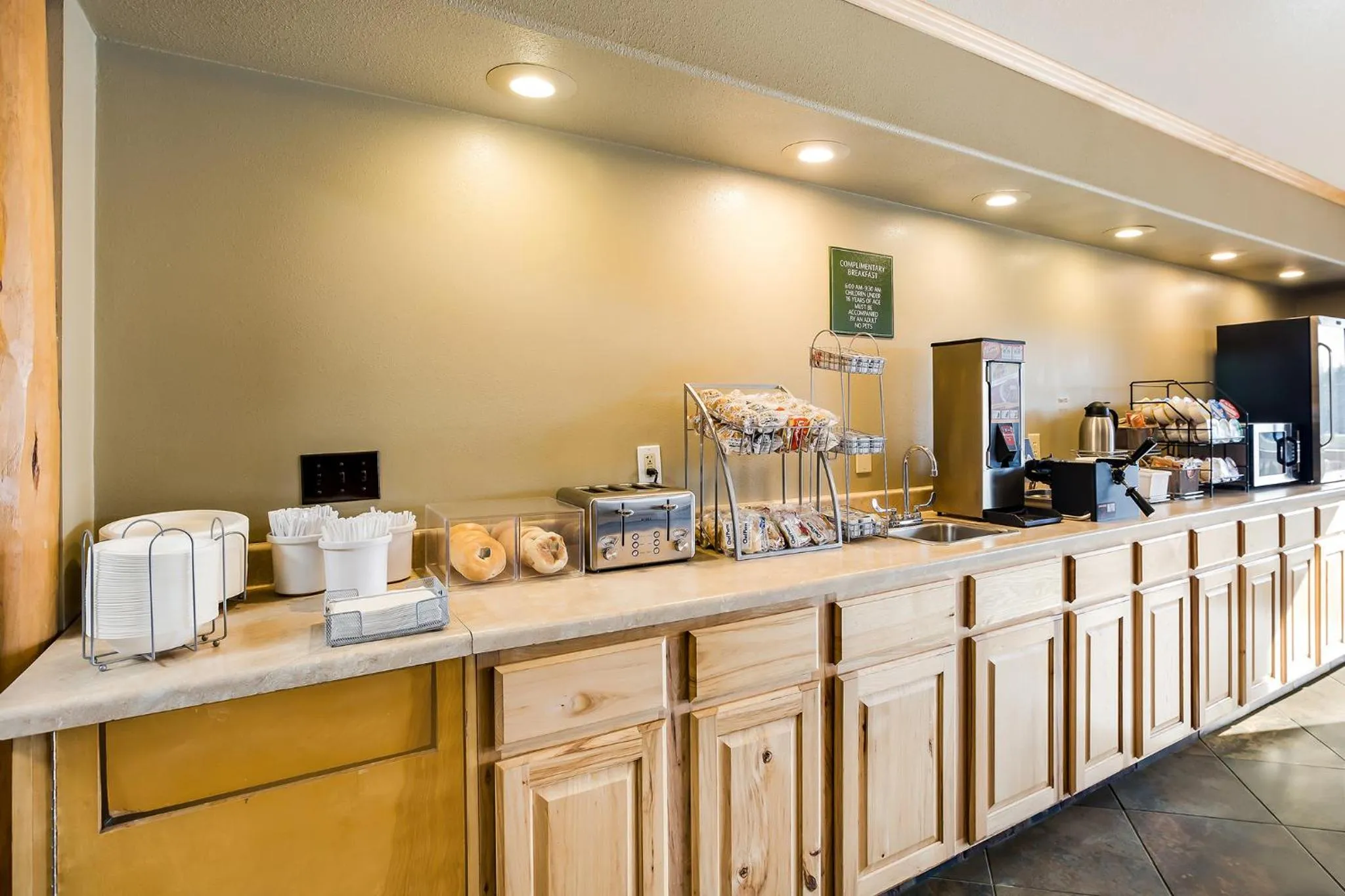 Breakfast in Mountain Vista Hotel