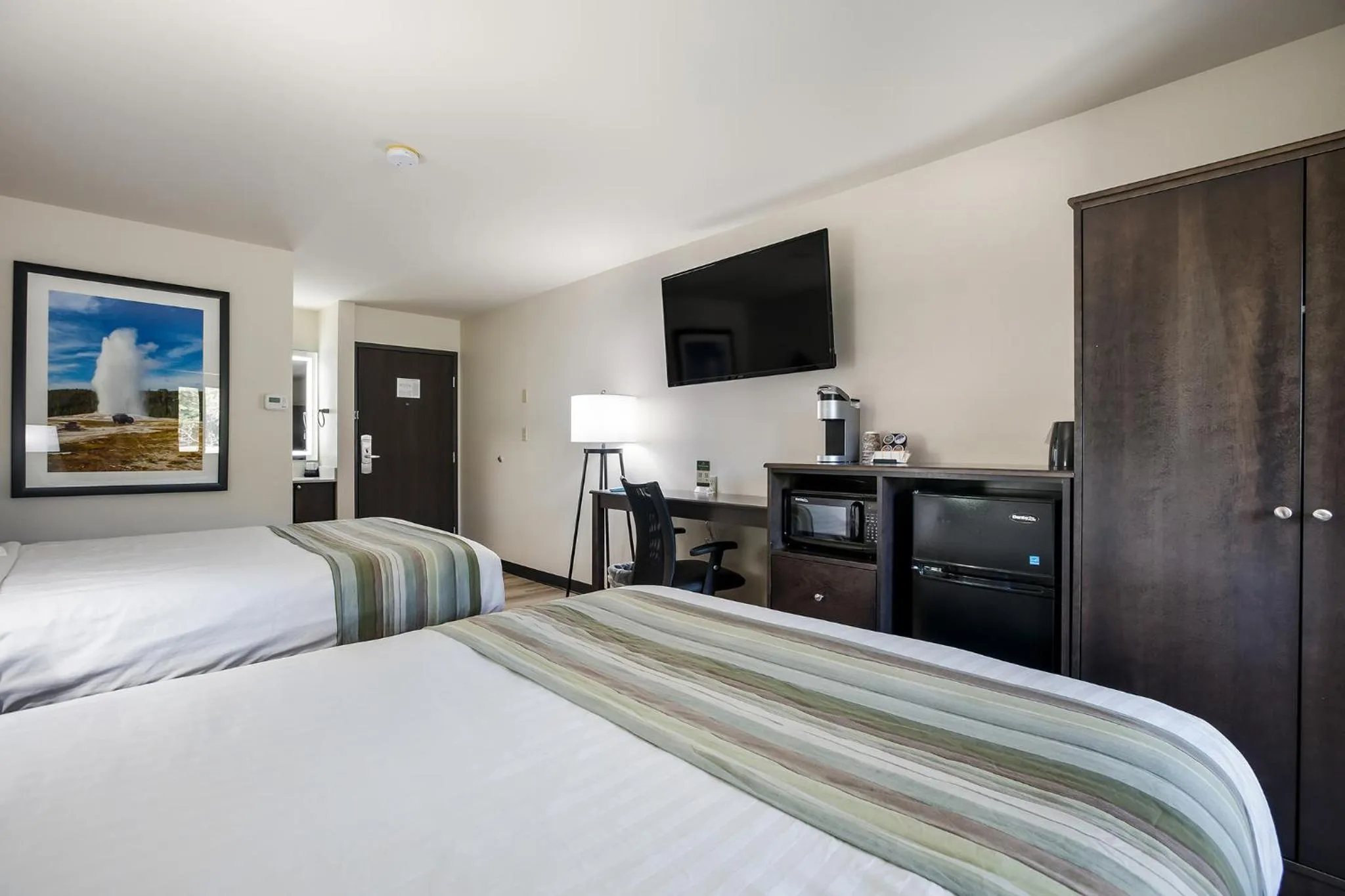 Bed in Mountain Vista Hotel