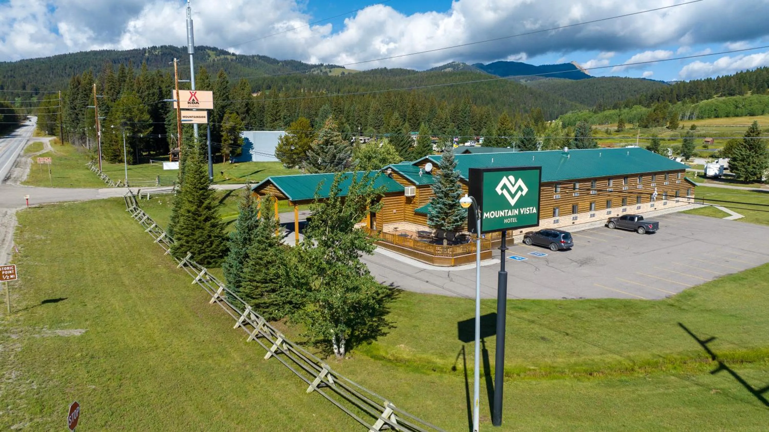 Property building in Mountain Vista Hotel