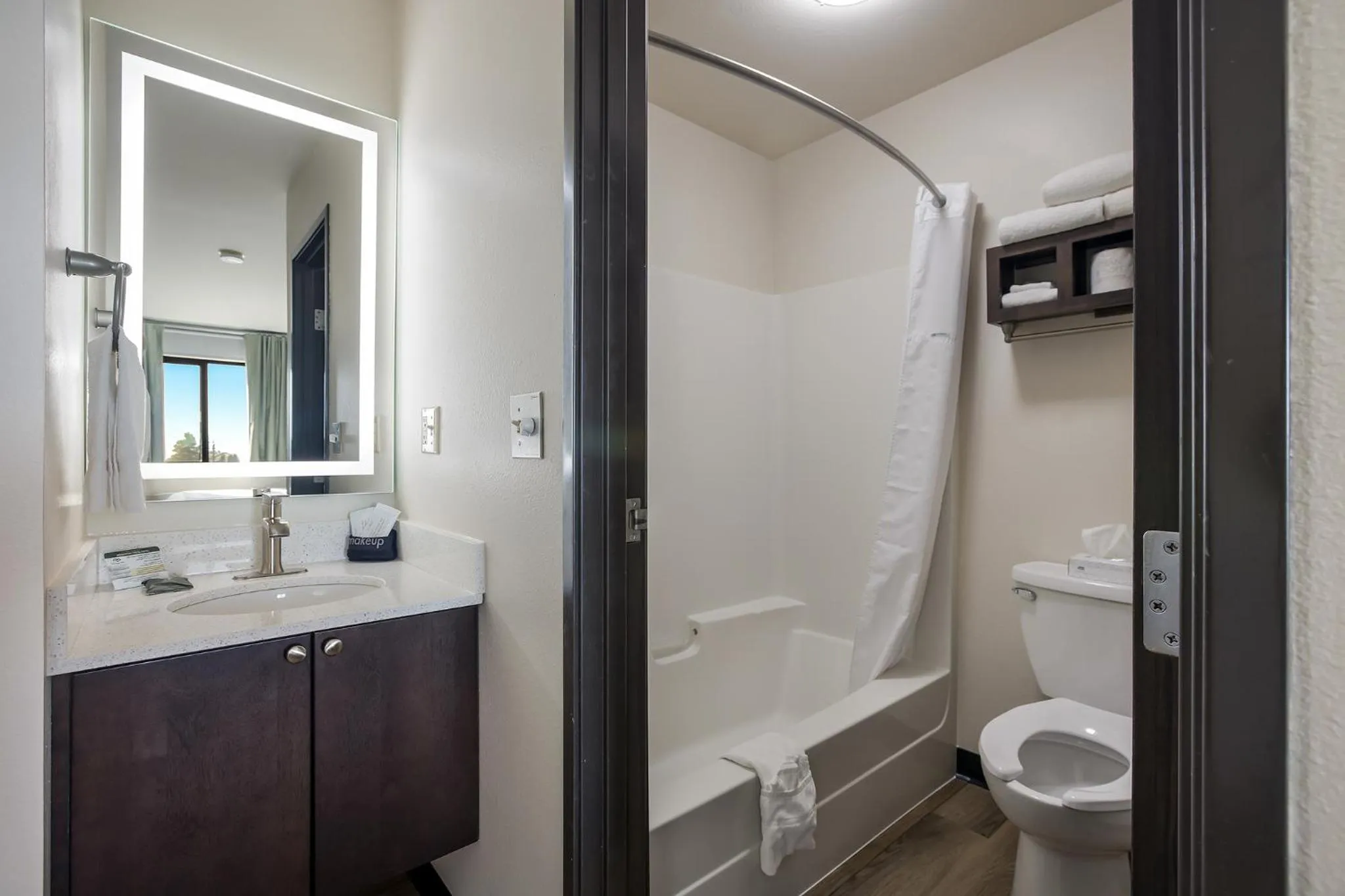 Toilet in Mountain Vista Hotel