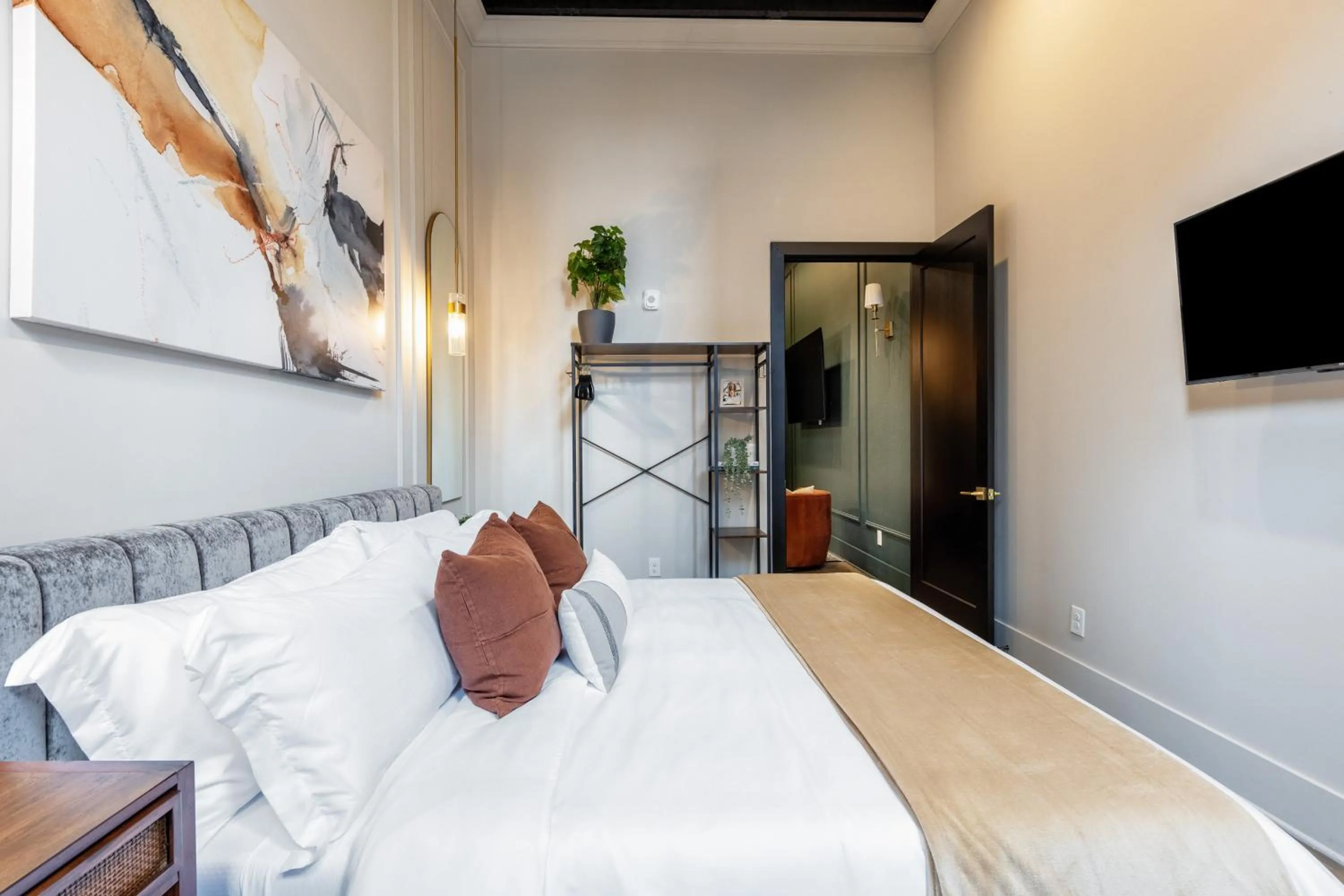 Bed in Union St Lofts - Salon - Day Spa