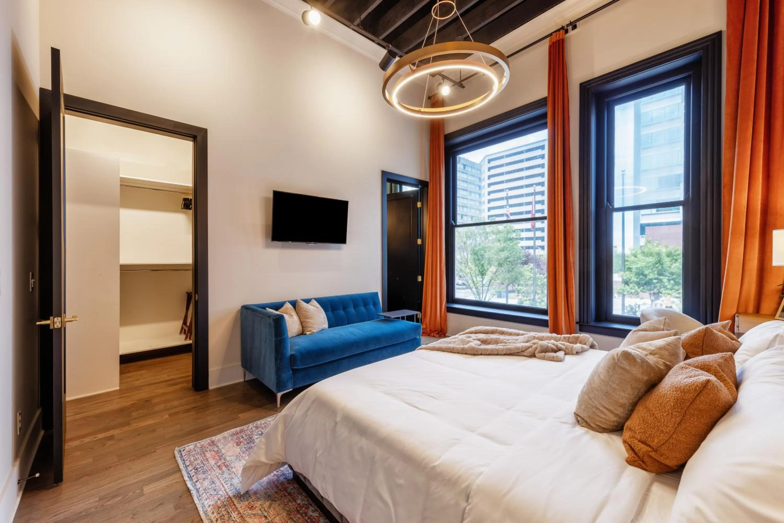 Bed in Union St Lofts - Salon - Day Spa