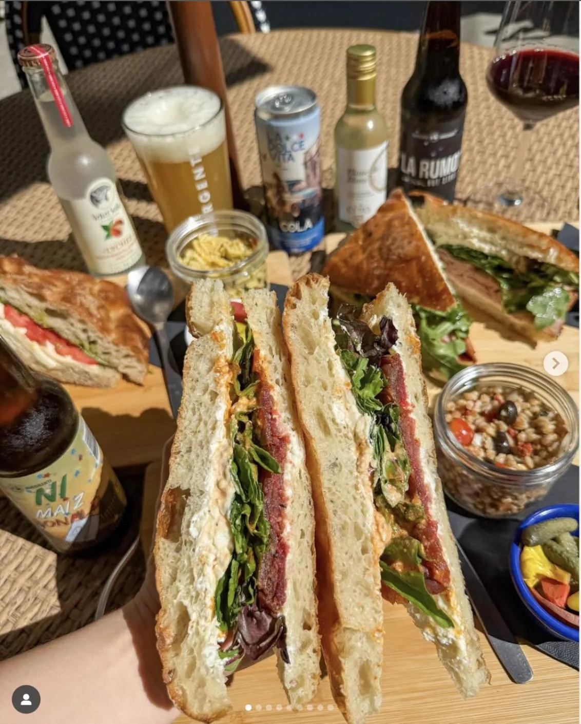 Restaurant/places to eat in Hotel Brecha