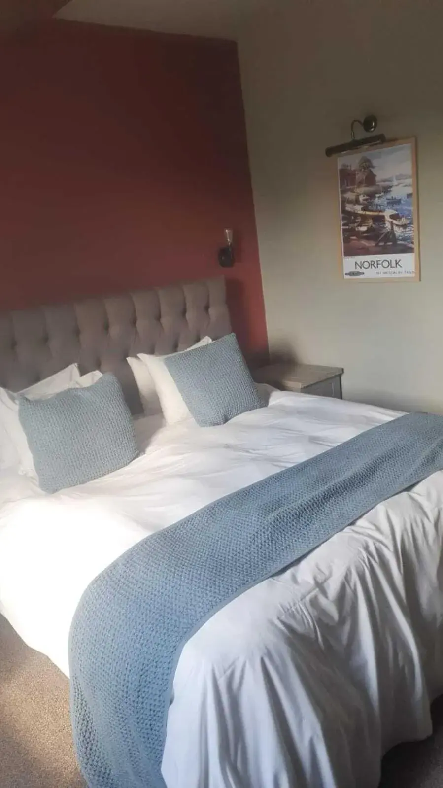 Deluxe King Room in The Kings Head Inn, home of The Acle Steak Deluxe King Room in The Kings Head Inn, home of The Acle Steak