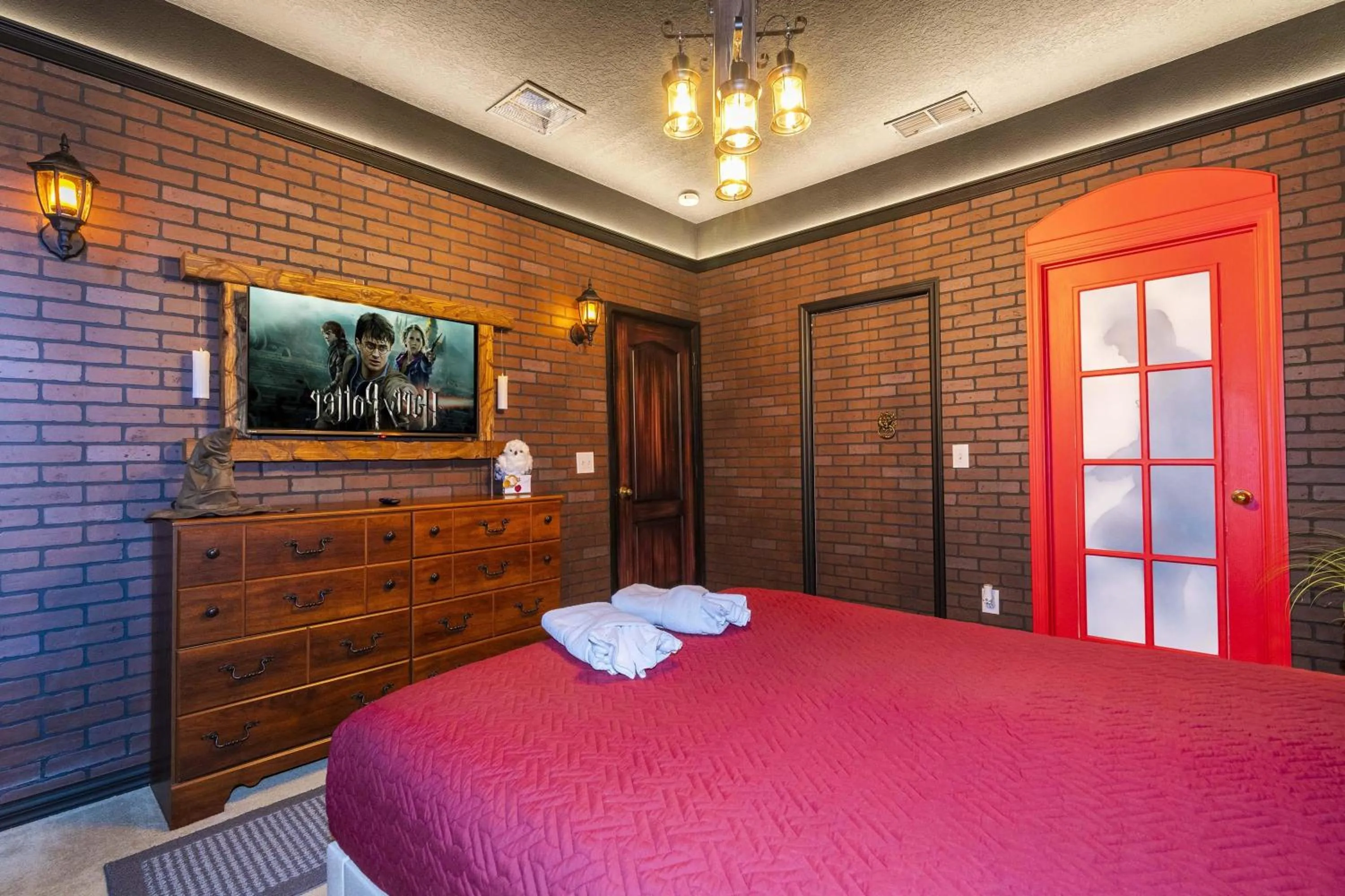 Bed in Marvelous 4Bd Close to Disney w Pool at 313 Tuscan Hills