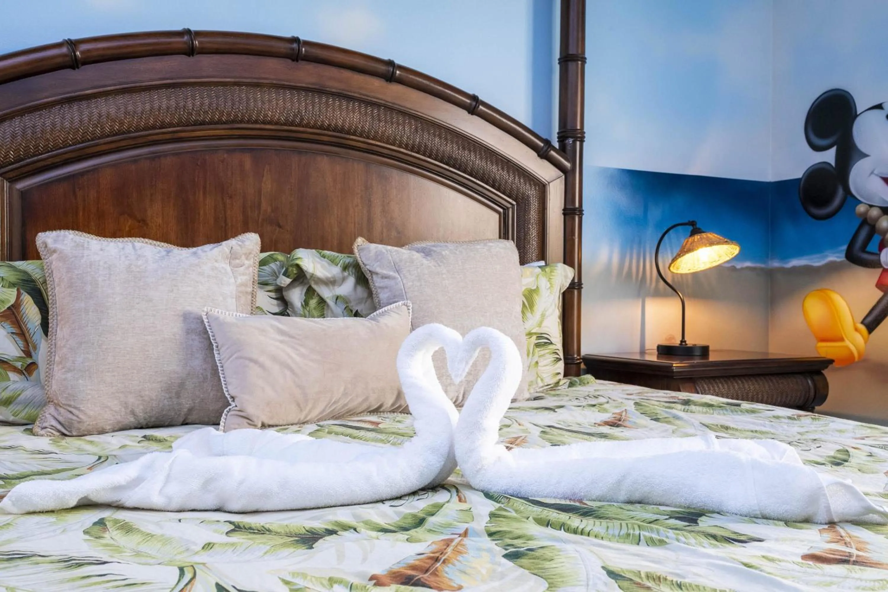 Bed in Marvelous 4Bd Close to Disney w Pool at 313 Tuscan Hills