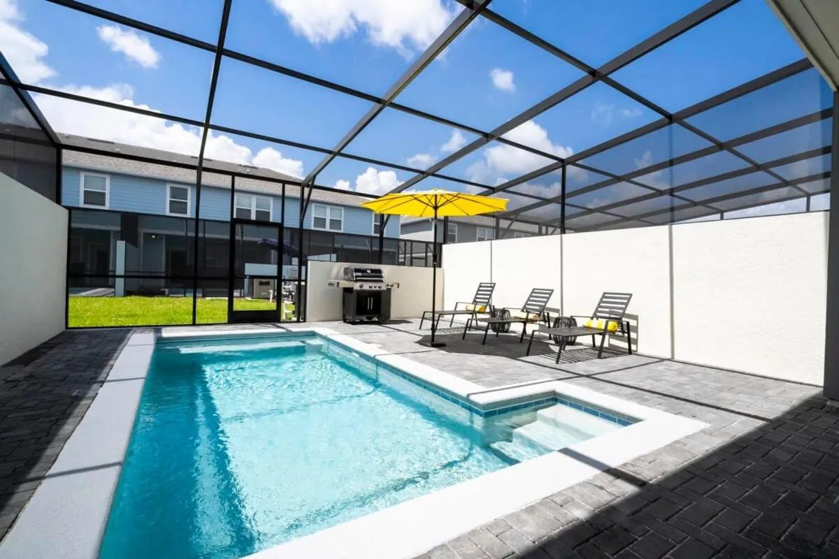 Stunning 5Bd w Pool at Windsor Island Resort 3814