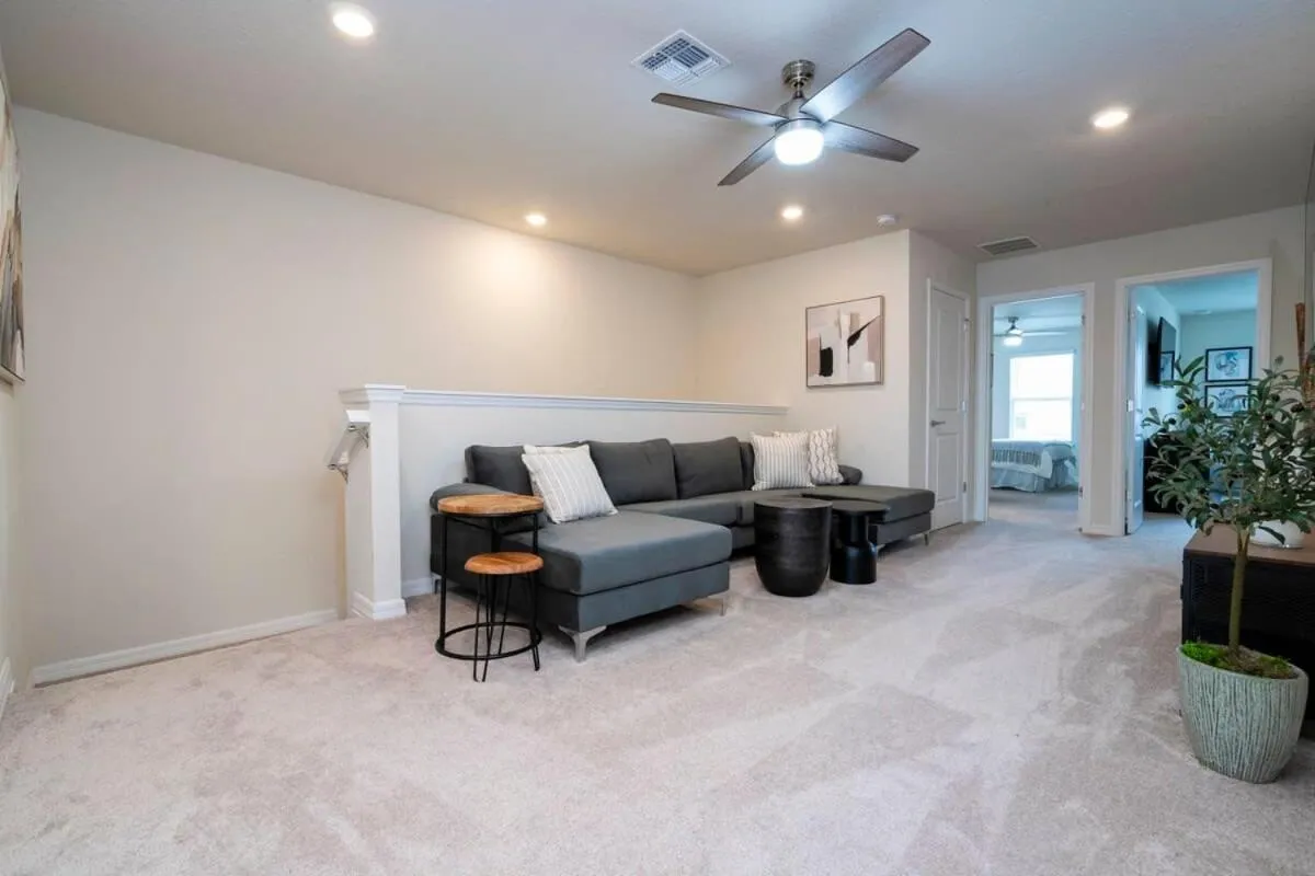 Stunning 5Bd w Pool at Windsor Island Resort 3814