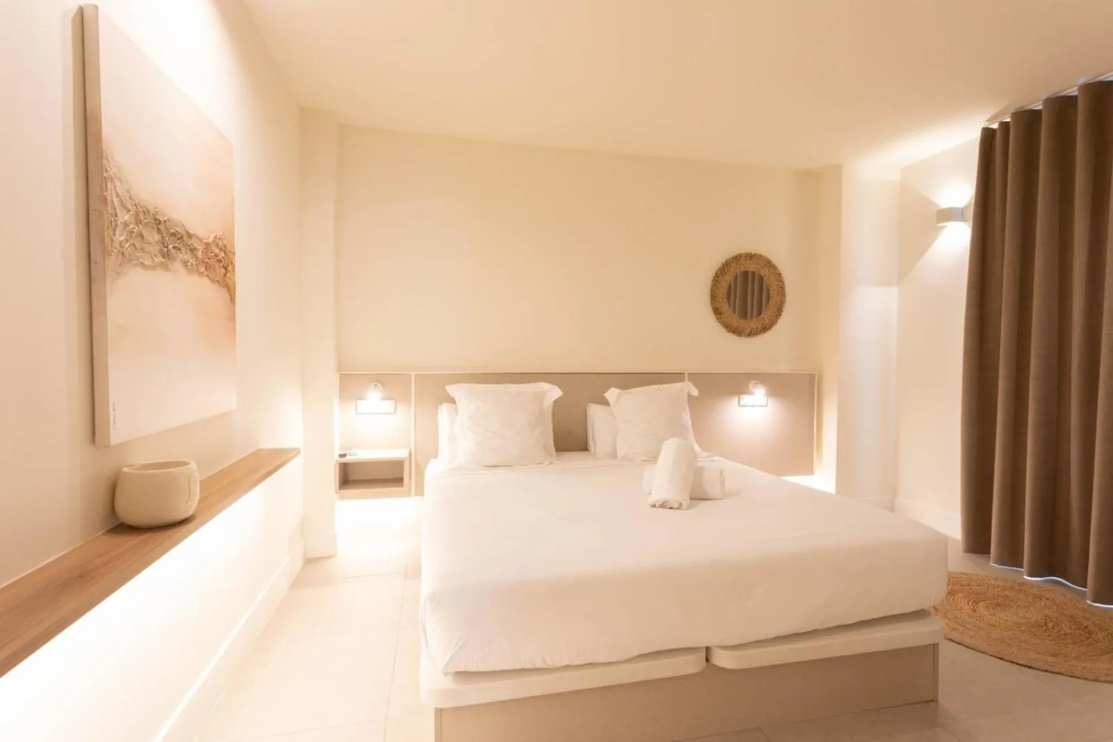 Bed in Reina Victoria Velázquez