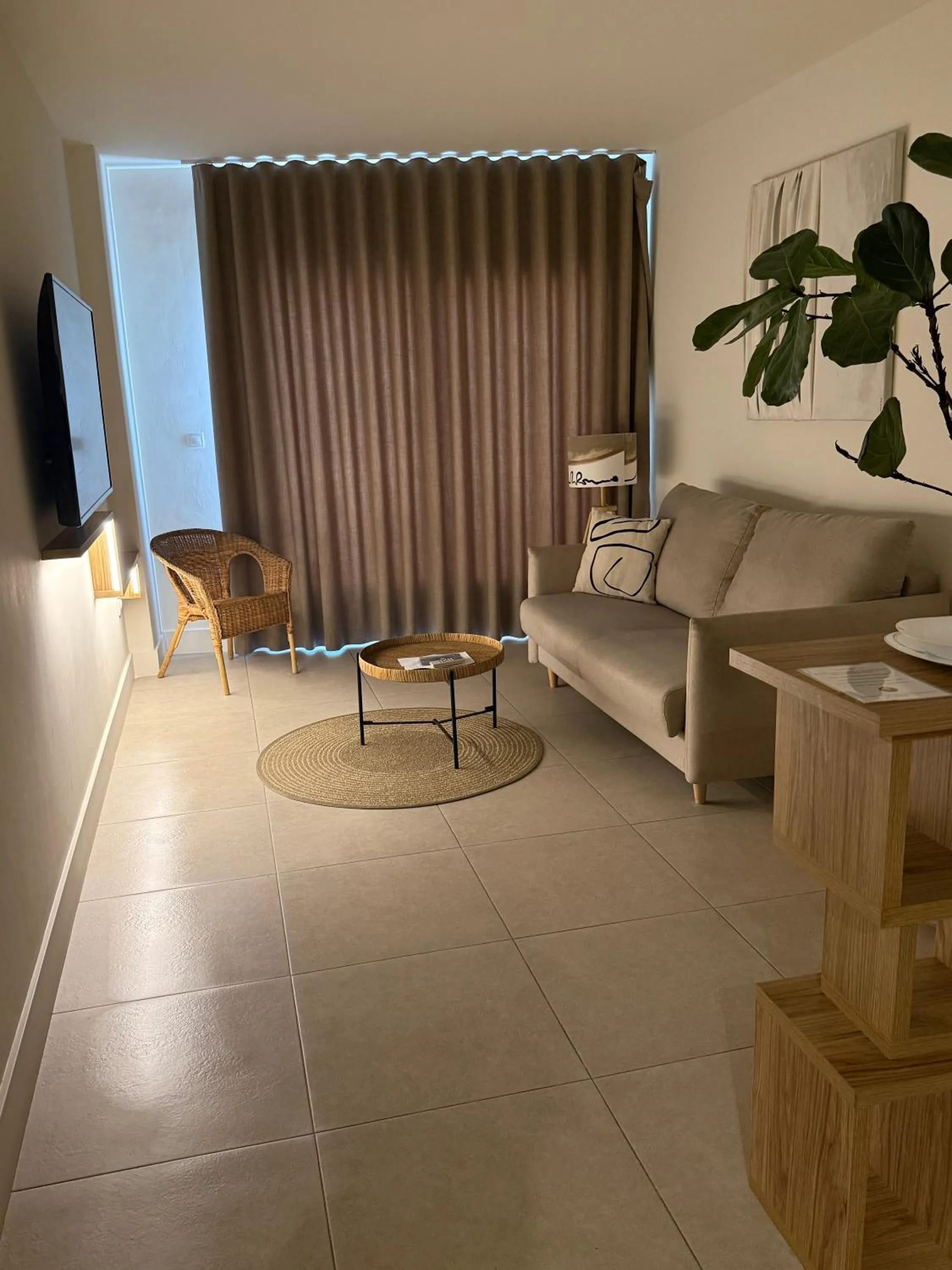 Lounge or bar in Reina Victoria Velázquez