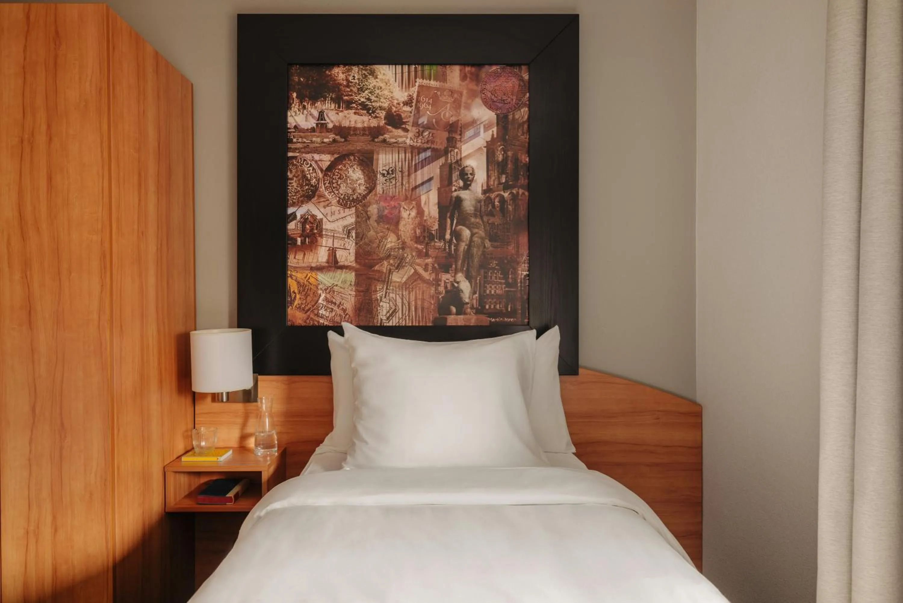 Activities, Bed in Leonardo Hotel Groningen City Center