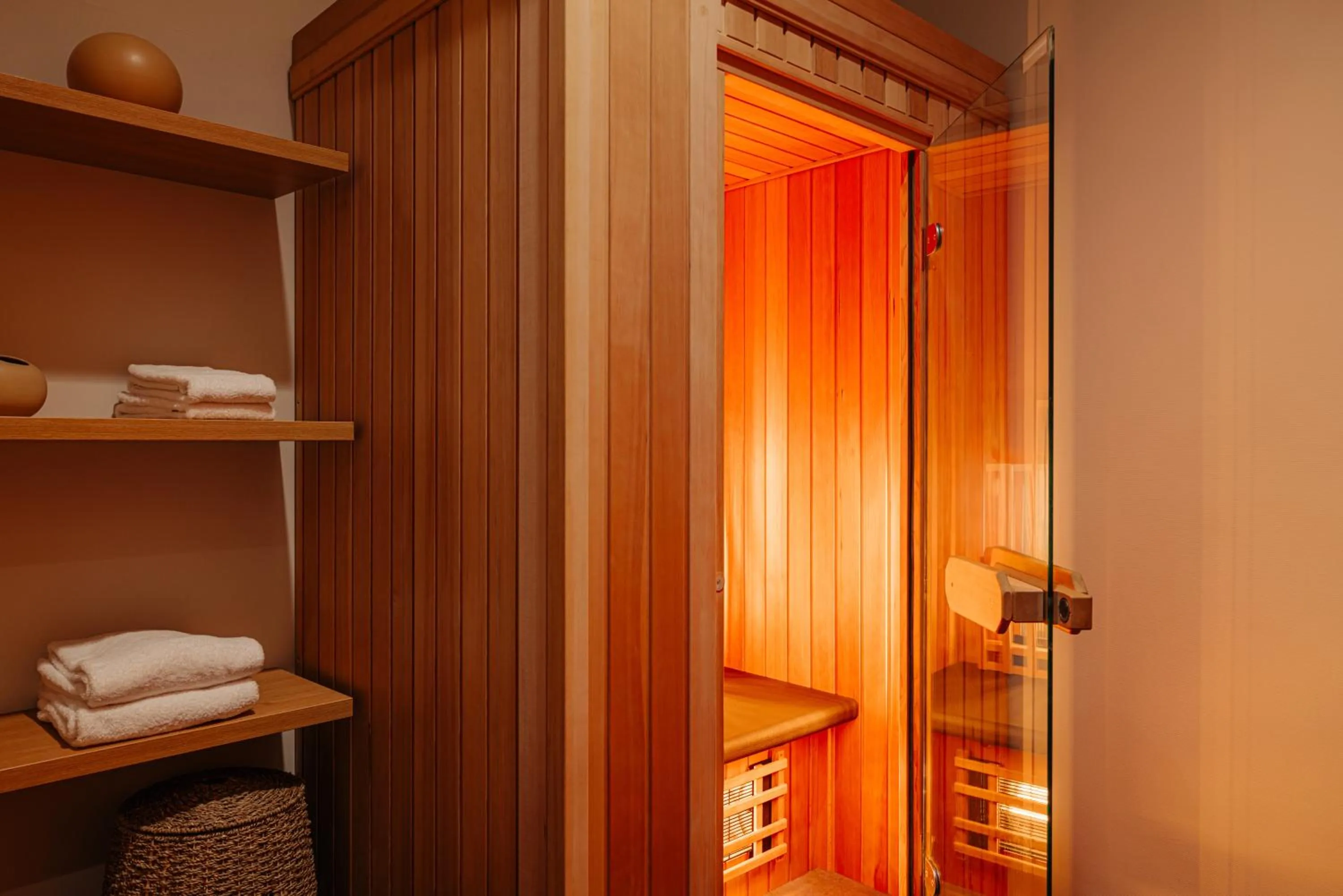 Sauna in Leonardo Hotel Groningen City Center