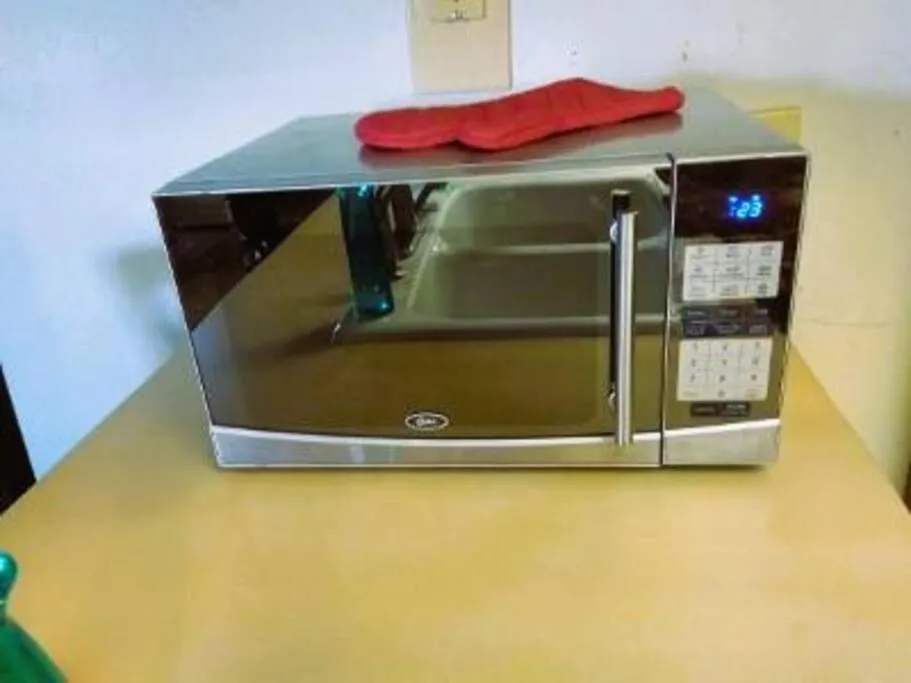 minibar in Golden Sunflower's Apt B