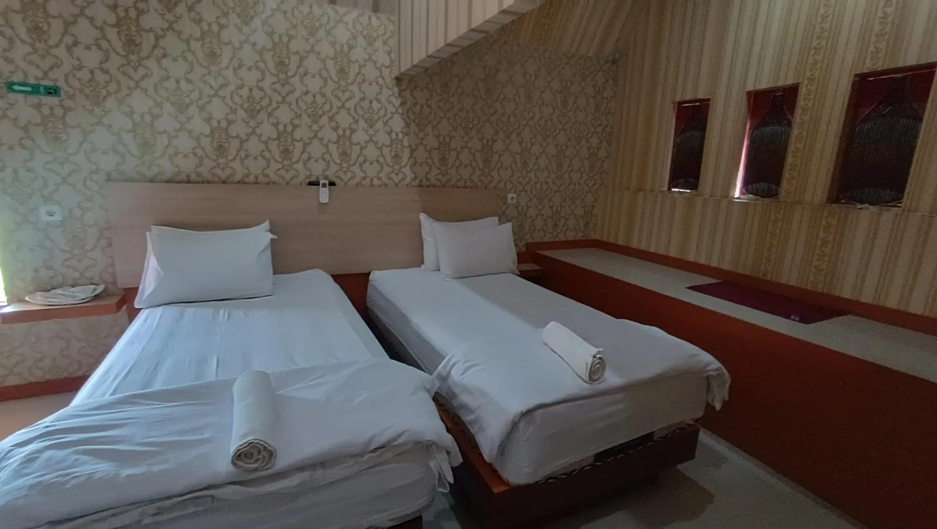 Bed in Hotel Manggasa Makale