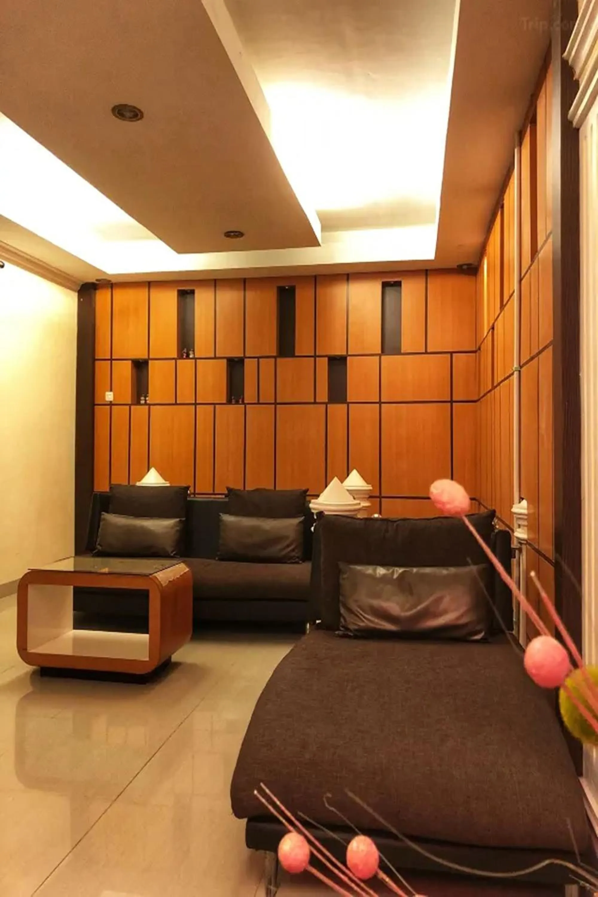 Lobby or reception, Bed in Hotel Manggasa Makale