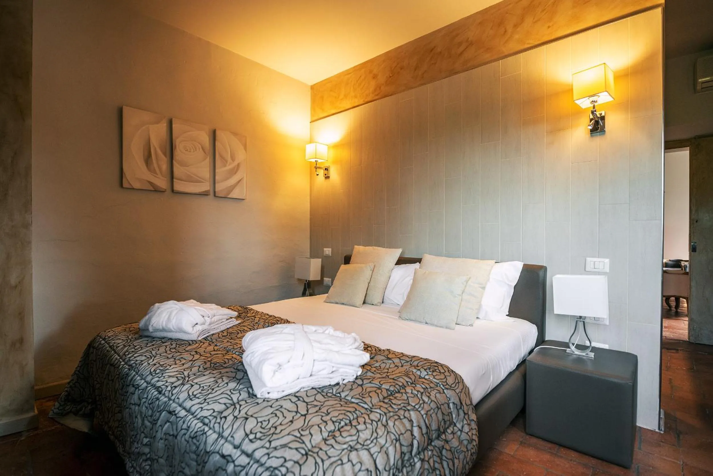 Bed in Casa Grimaldi Hotel & Restaurant tre stelle S