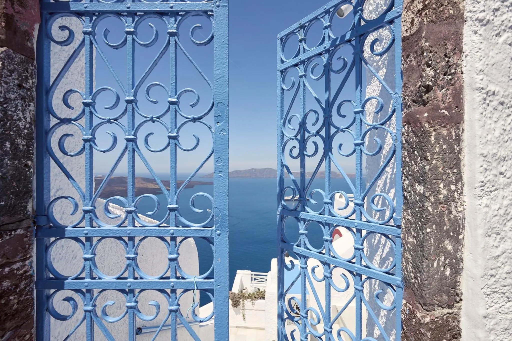 Day in Amphitheater Cave Houses