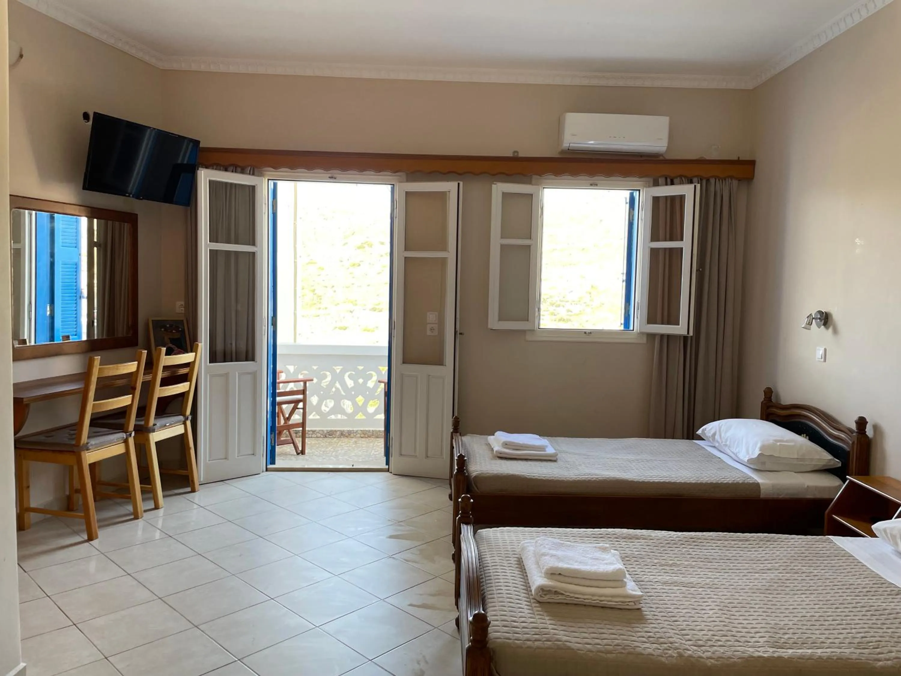 Bed in Hotel THE OLIVE TREE