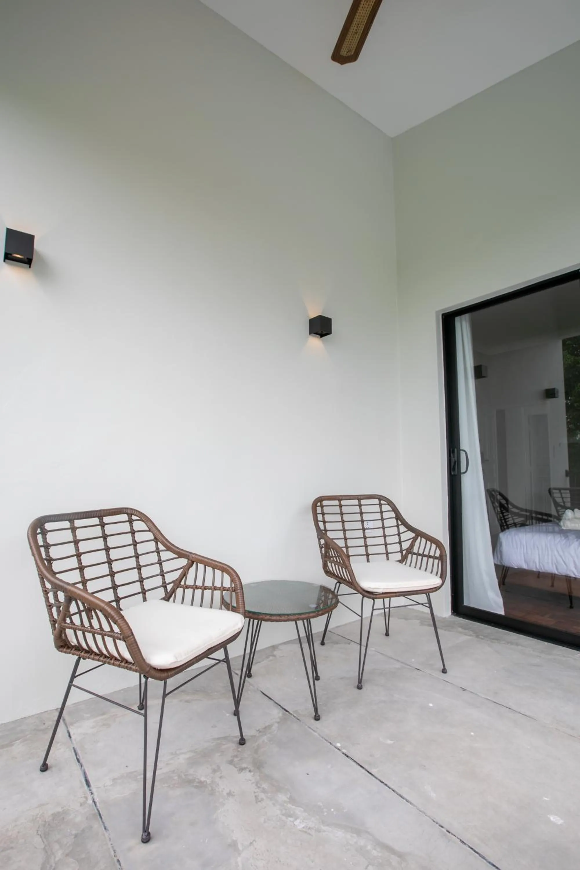 Balcony/Terrace in Kontor Mansion - 3 mins to Teluk Chempedak Beach & Private Pool