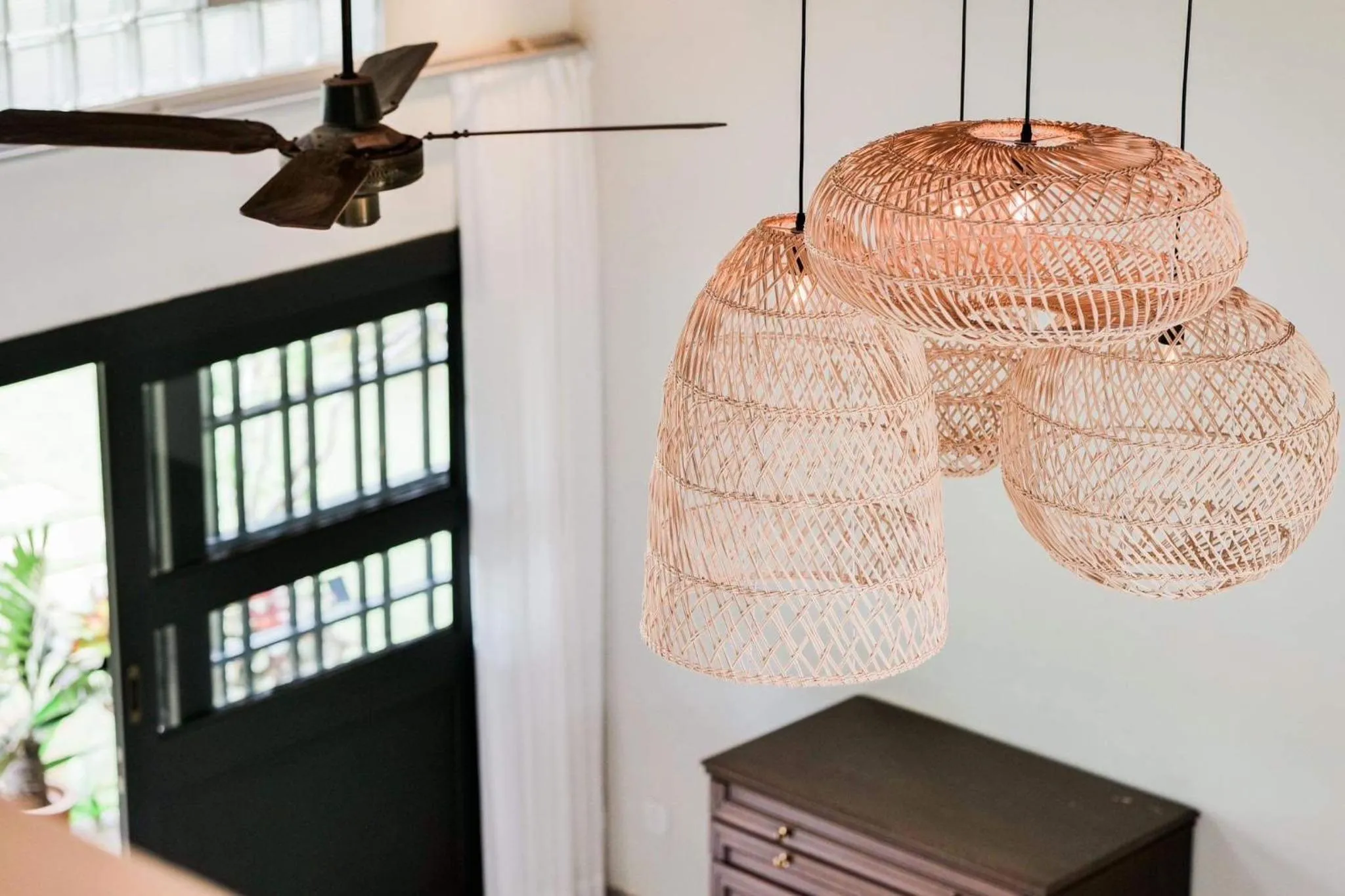 Living room in Kontor Mansion - 3 mins to Teluk Chempedak Beach & Private Pool