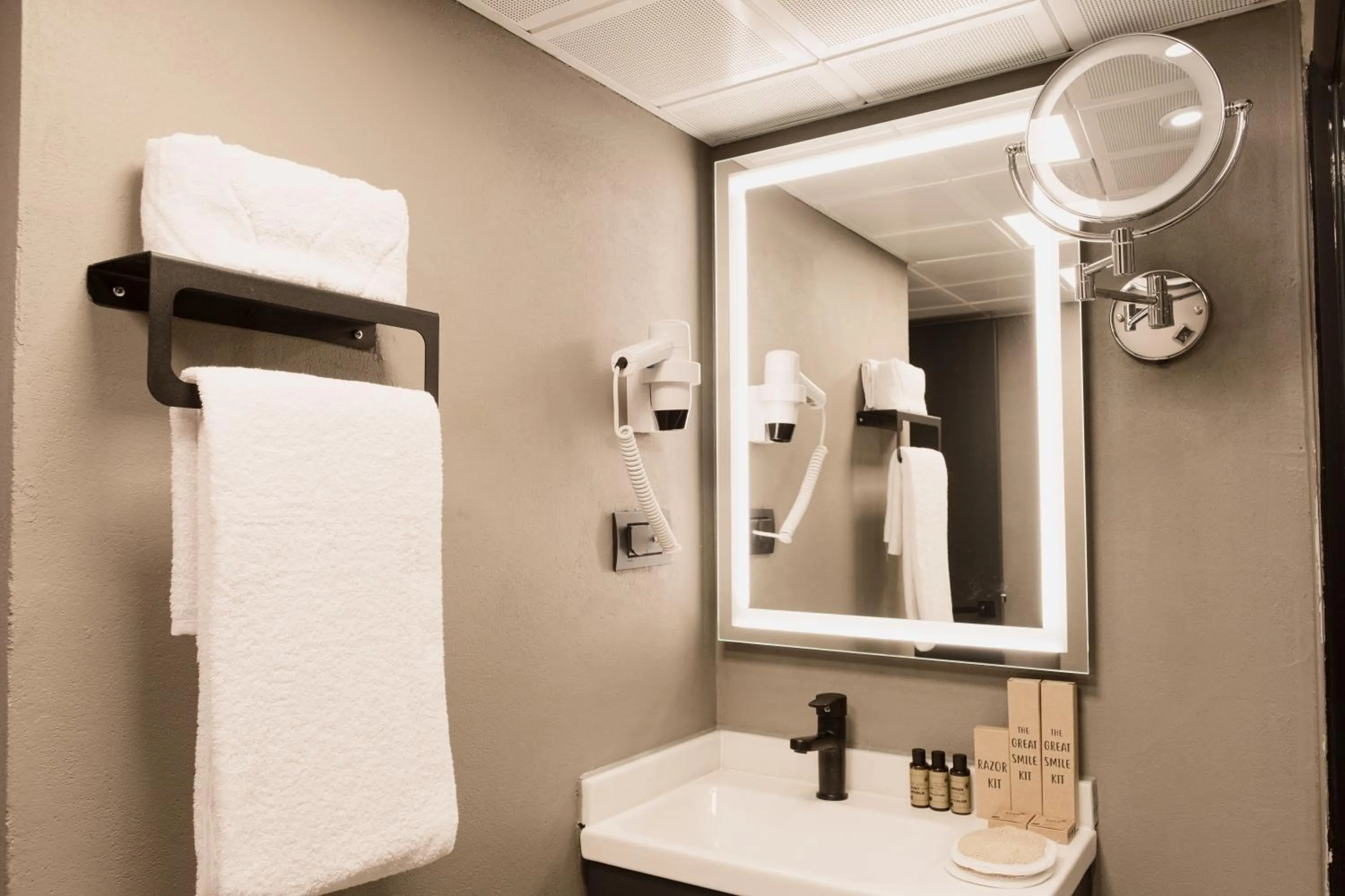 Shower in Persona Hotel Galata