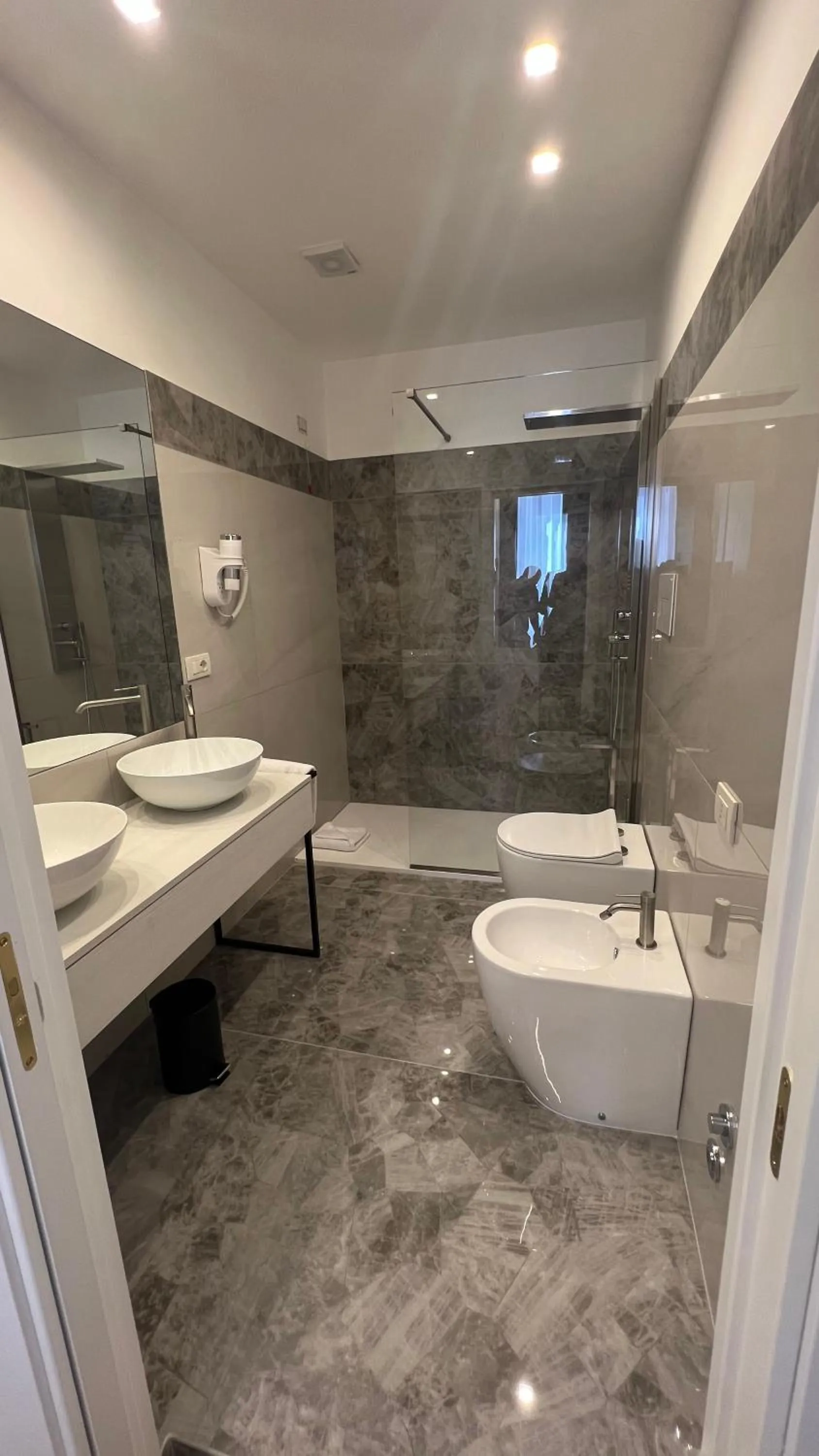 Shower in Màs Boutique Hotel Rome