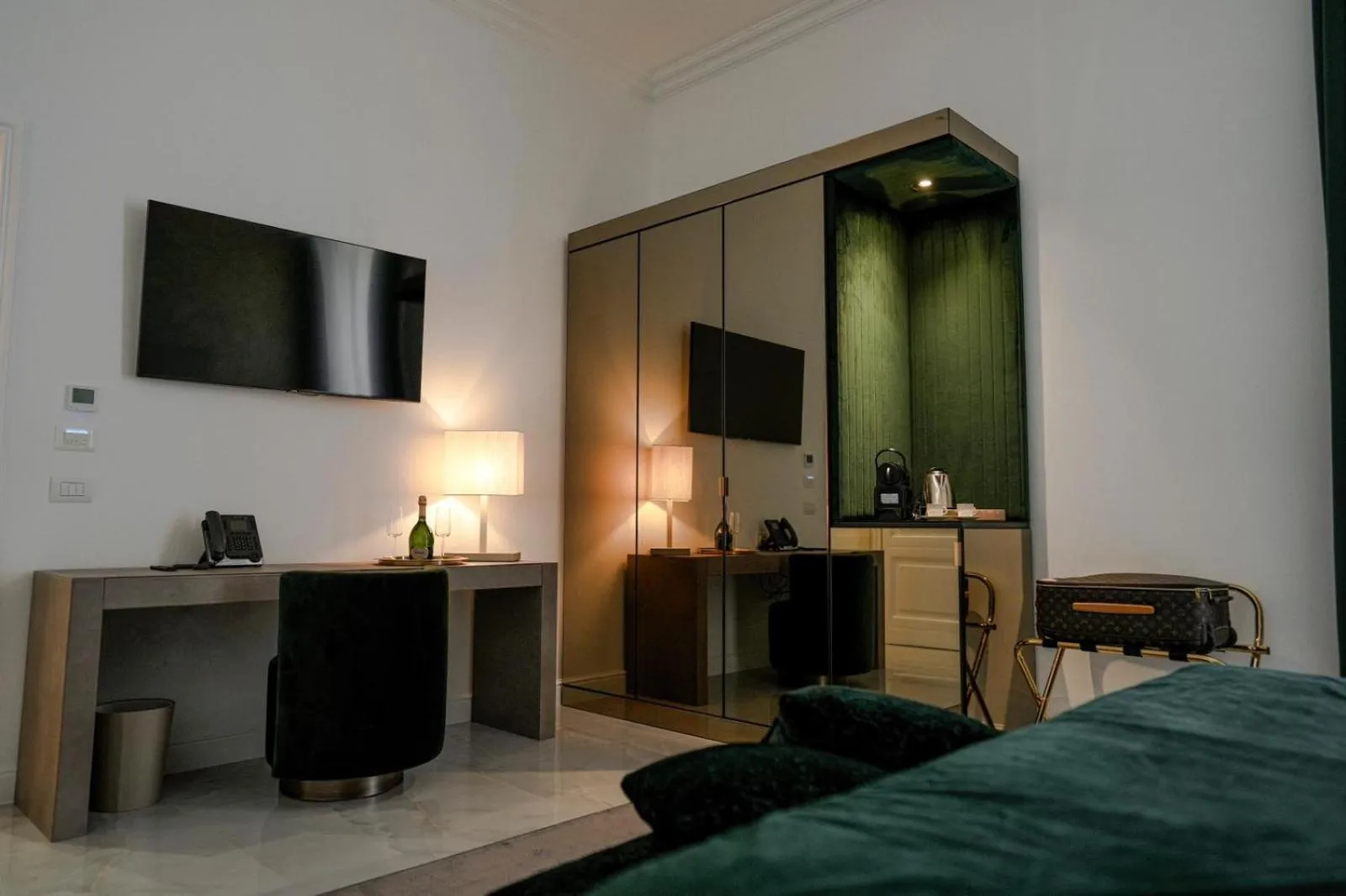 microwave in Màs Boutique Hotel Rome