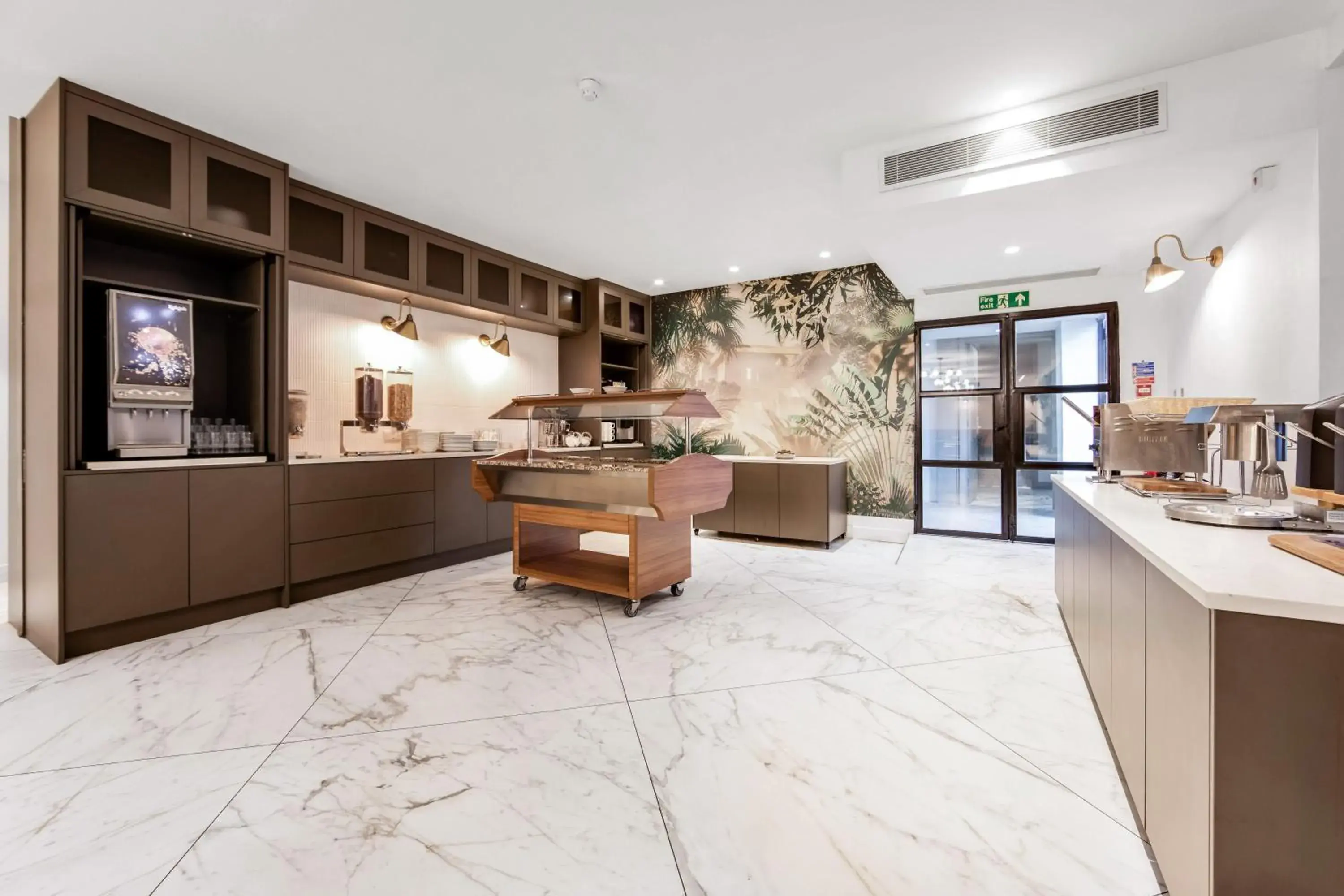 Restaurant/places to eat in King Solomon Hotel- Golders Green Restaurant/places to eat in King Solomon Hotel- Golders Green