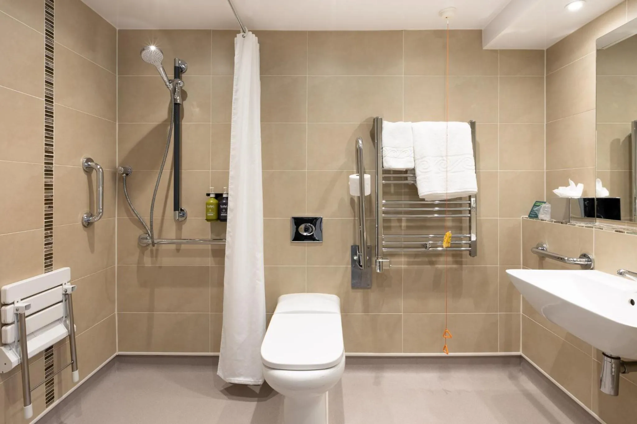 Photo of the whole room in Holiday Inn Newcastle Gosforth Park by IHG