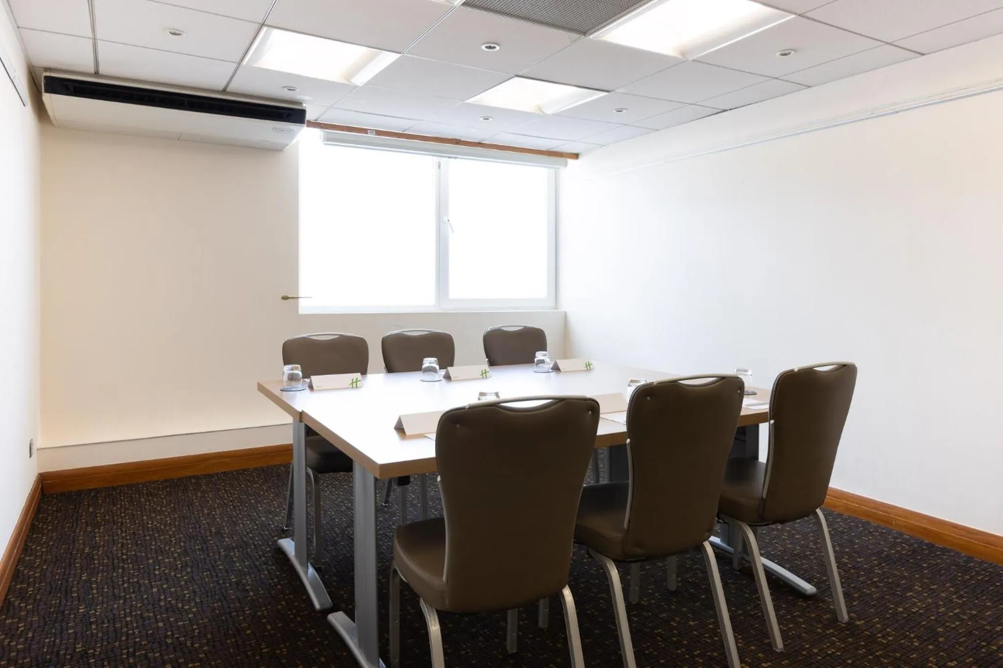 Meeting/conference room in Holiday Inn Newcastle Gosforth Park by IHG