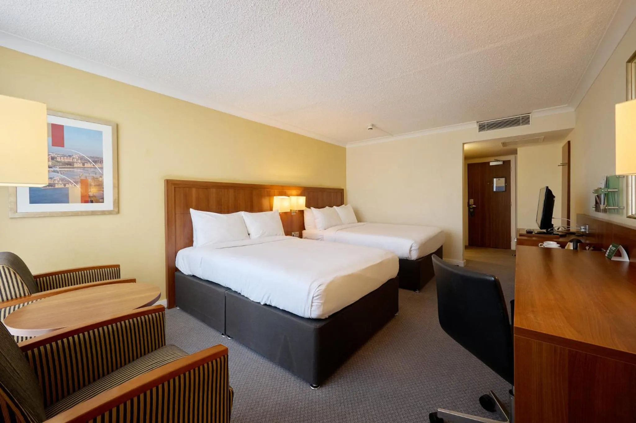 Photo of the whole room, Bed in Holiday Inn Newcastle Gosforth Park by IHG