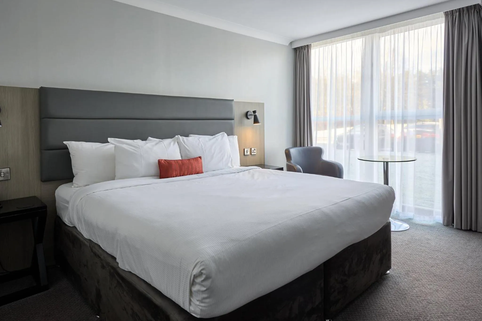 Photo of the whole room, Bed in Holiday Inn Newcastle Gosforth Park by IHG