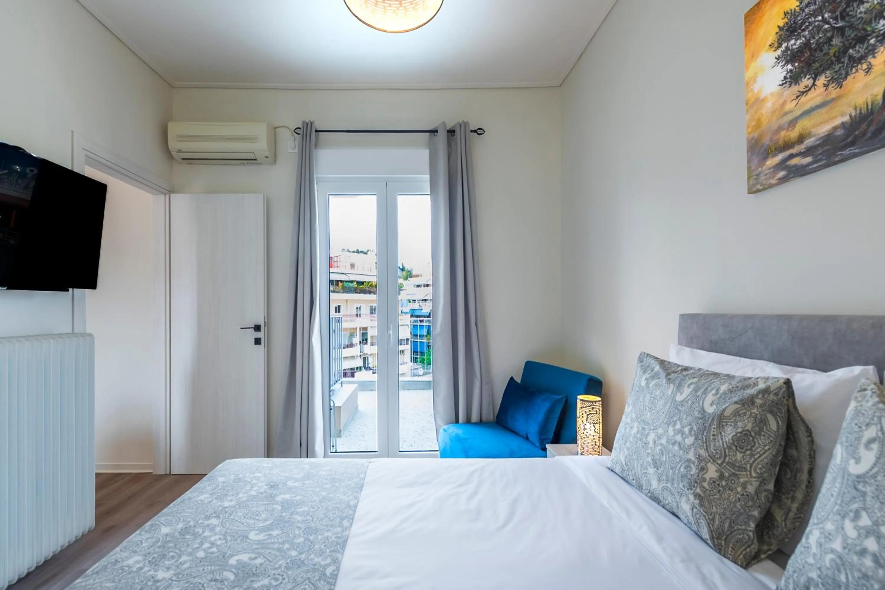 Beautiful loft close to Acropolis