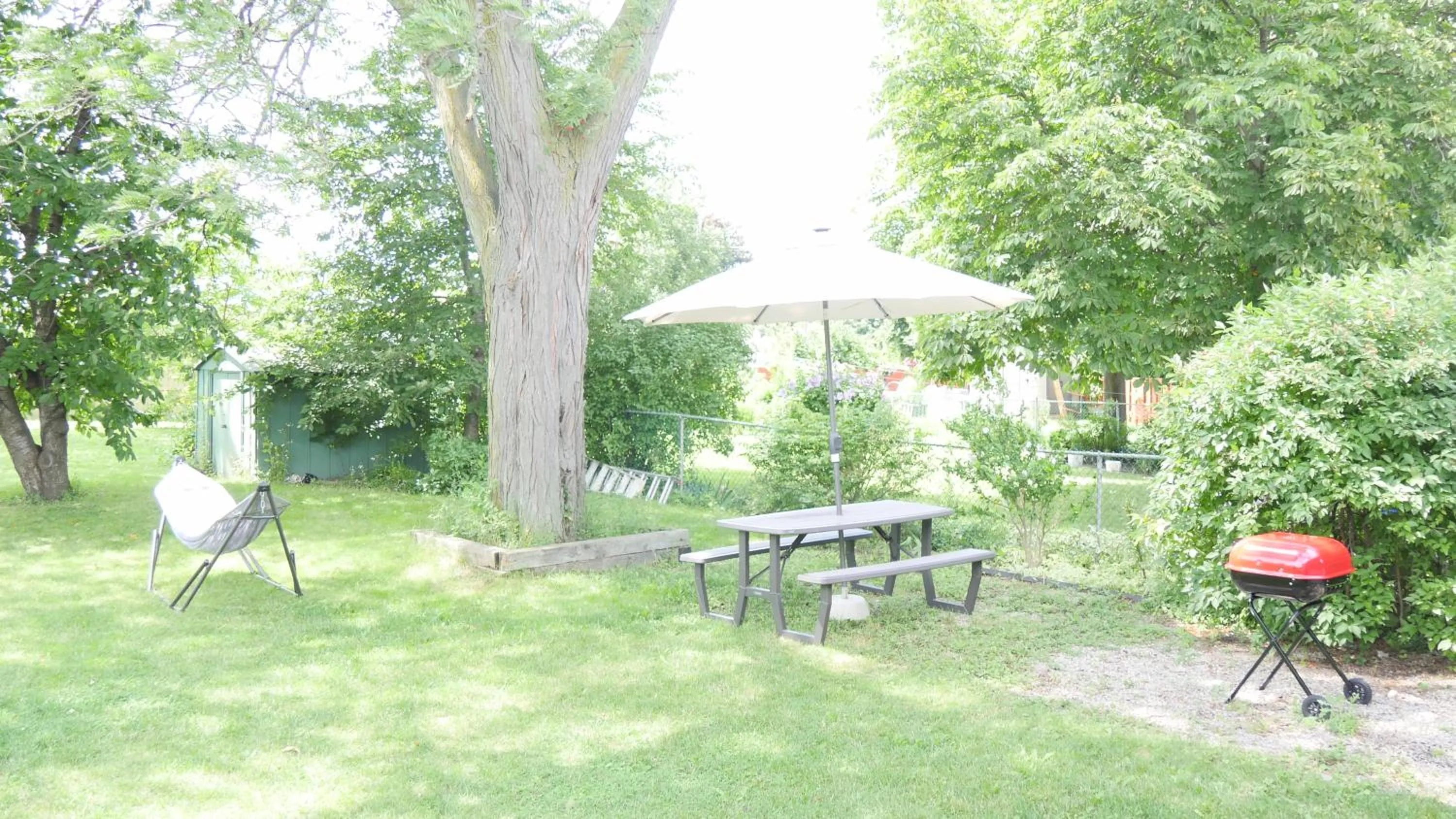 BBQ facilities in Richview Gardens Suite, 3-bdr