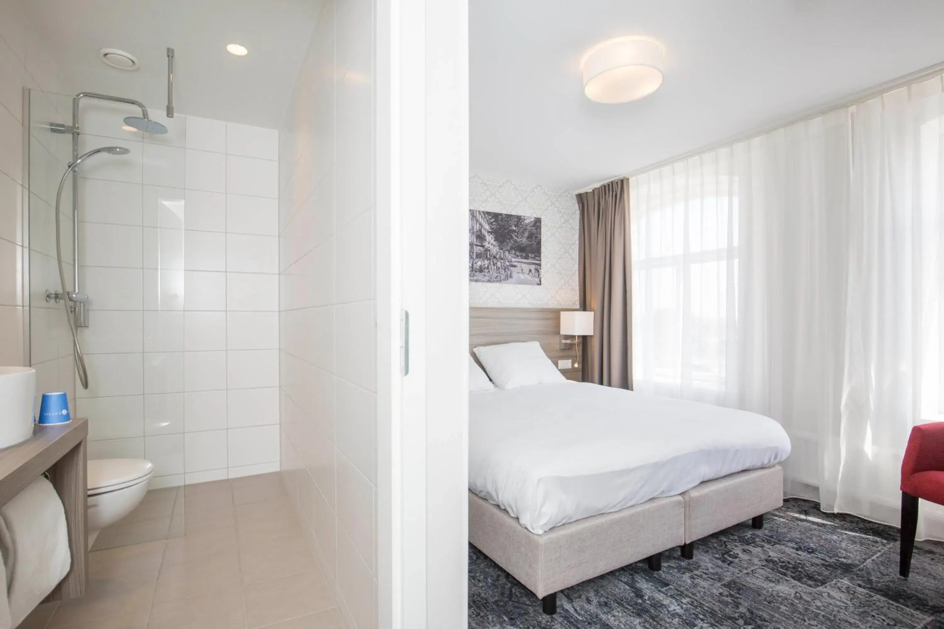 Small Double Room in Fletcher Hotel-Restaurant Middelburg Small Double Room in Fletcher Hotel-Restaurant Middelburg