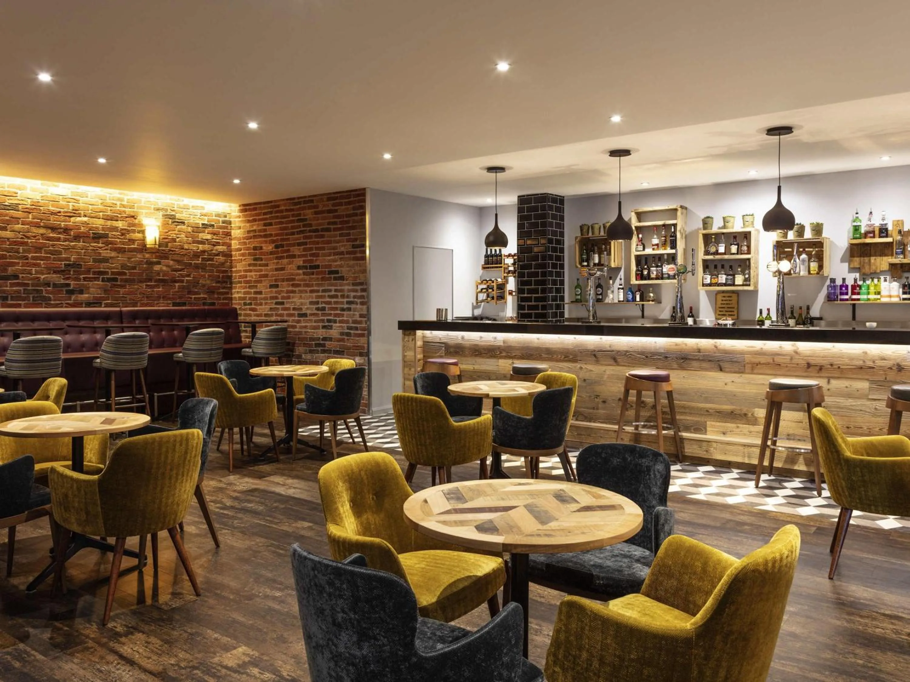 Lounge or bar in Novotel Newcastle Airport