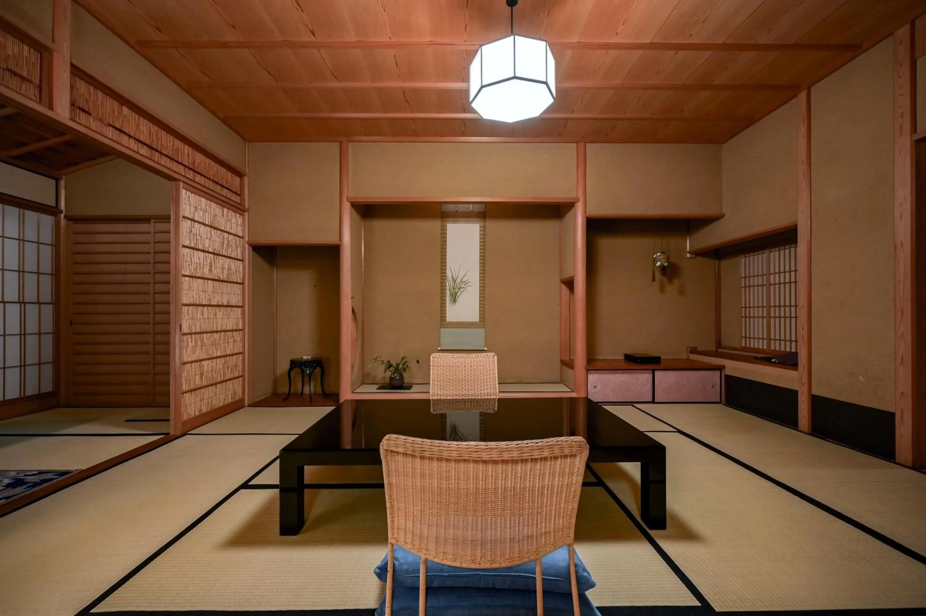 Living room in Fukiya Ryokan