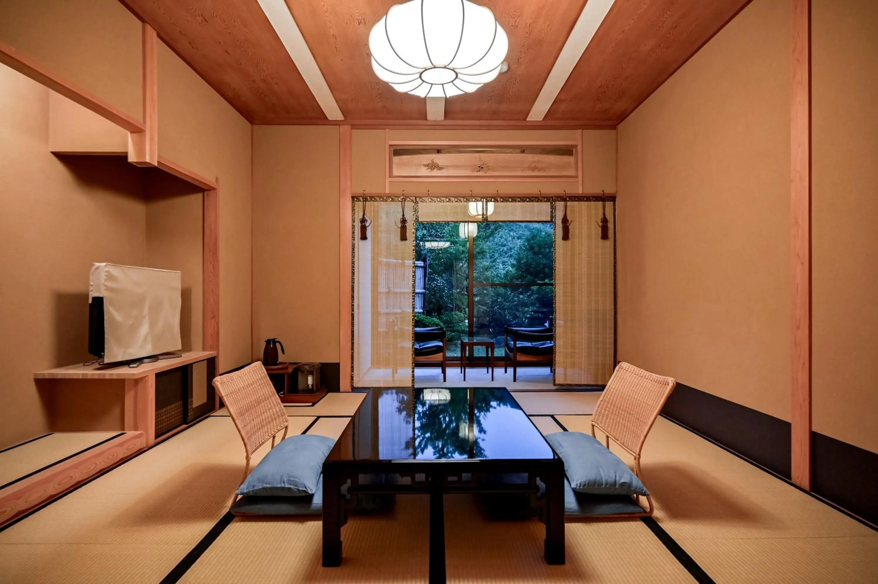 Living room in Fukiya Ryokan