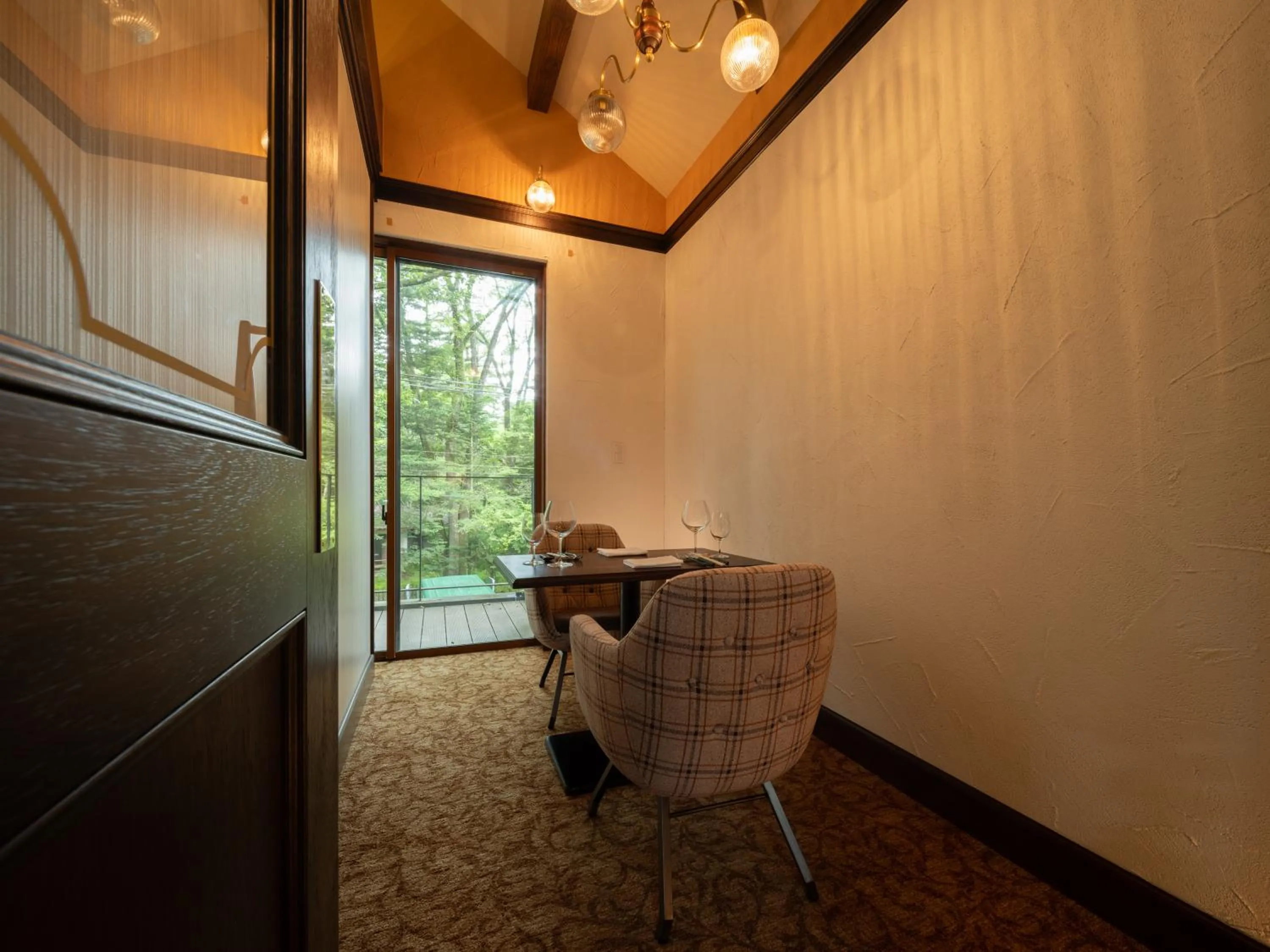 Restaurant/places to eat in LONGINGHOUSE Kyukaruizawa Suwanomori