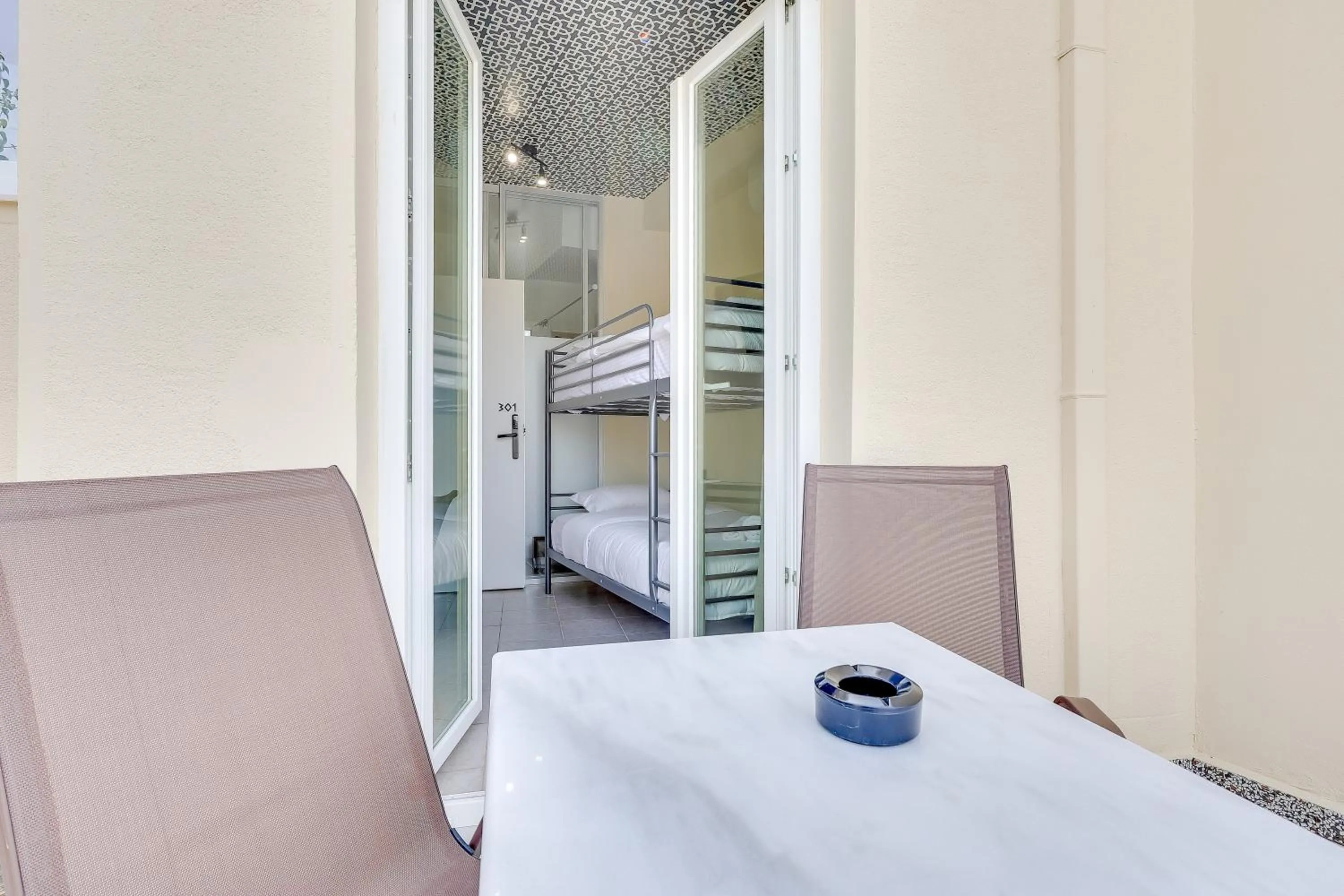 Photo of the whole room, Bed in 7ATHENS