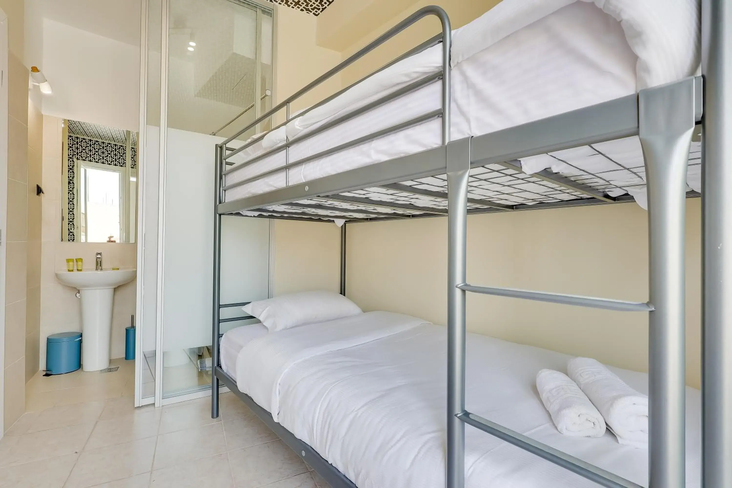 Twin Room with Balcony in 7ATHENS Twin Room with Balcony in 7ATHENS