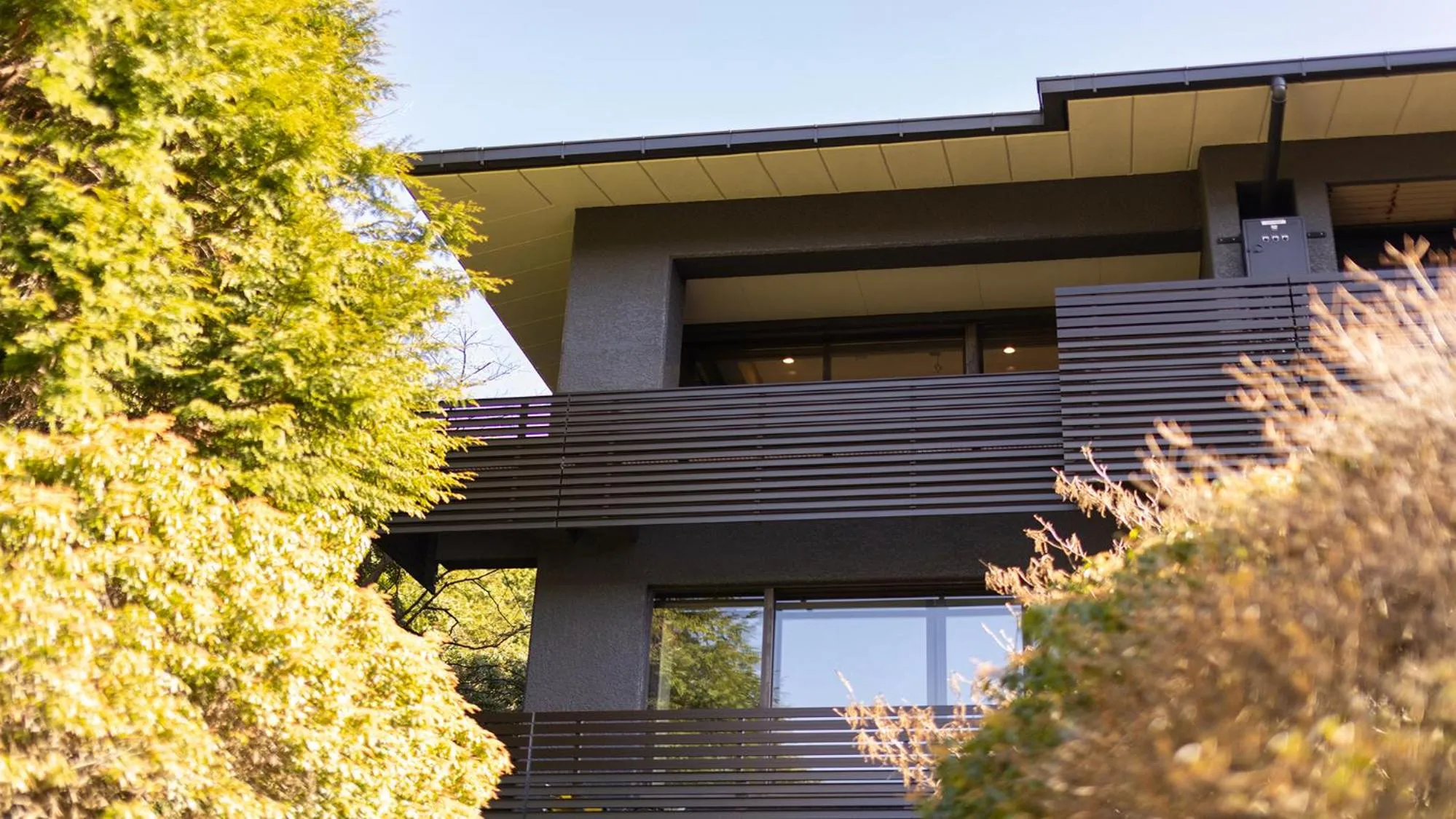 Property building in Sengokubara COCON