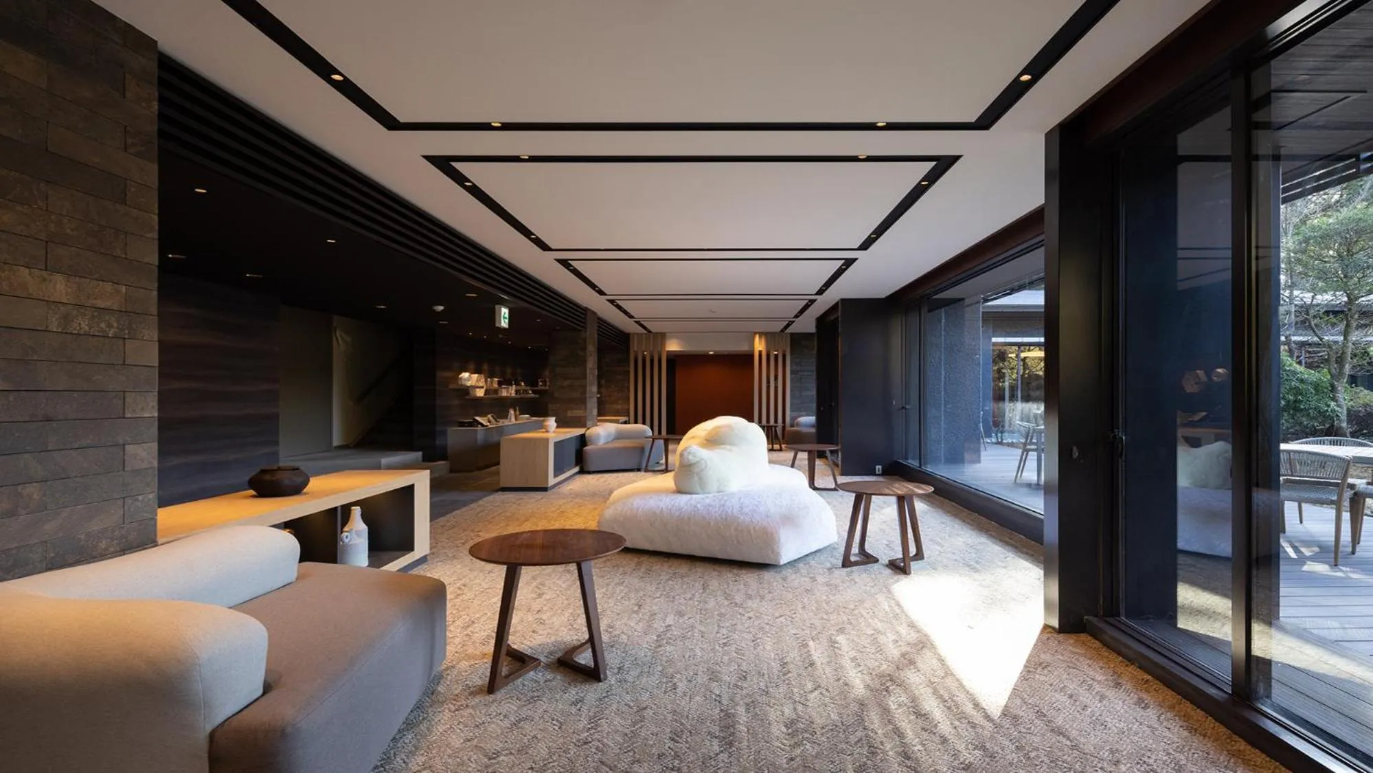 Lobby or reception in Sengokubara COCON