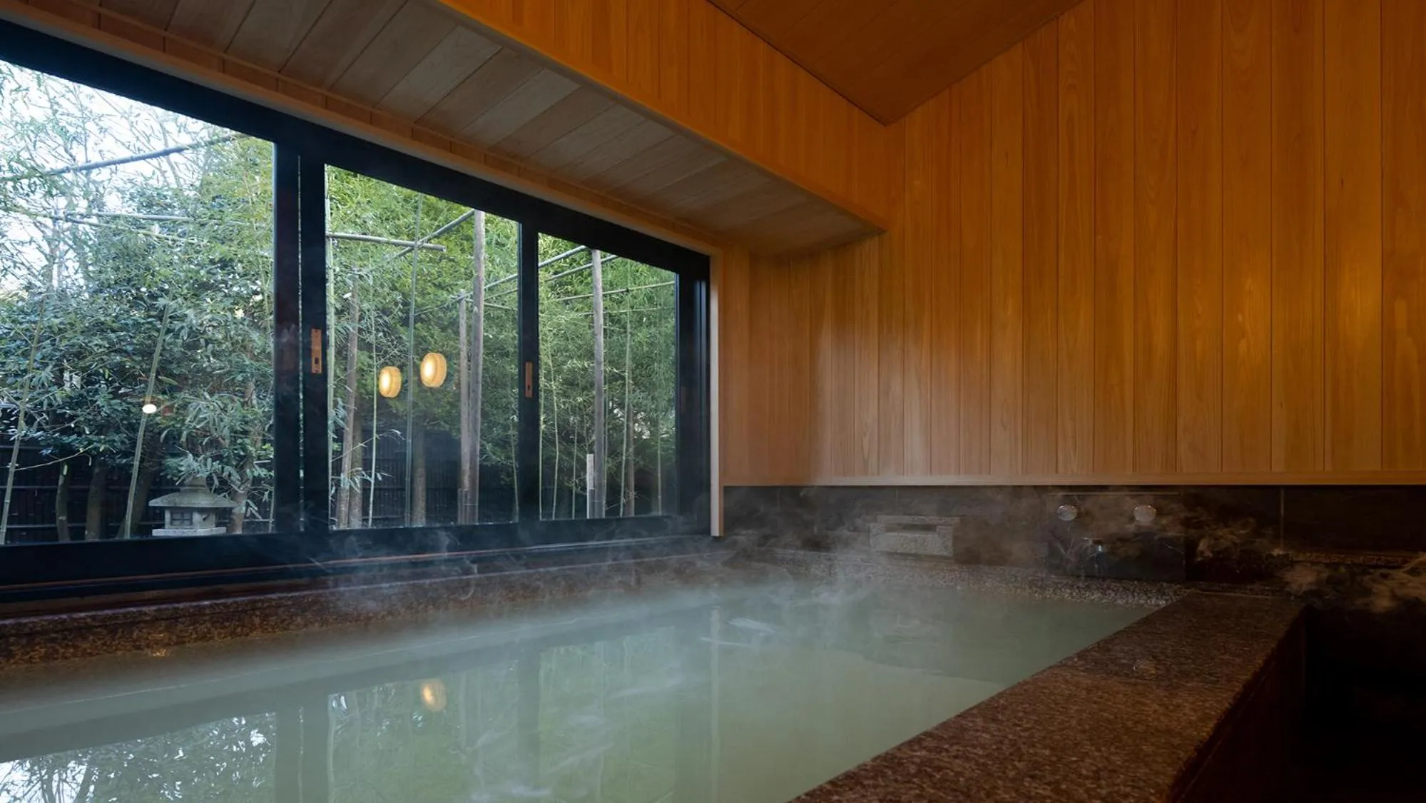 Hot Spring Bath in Sengokubara COCON