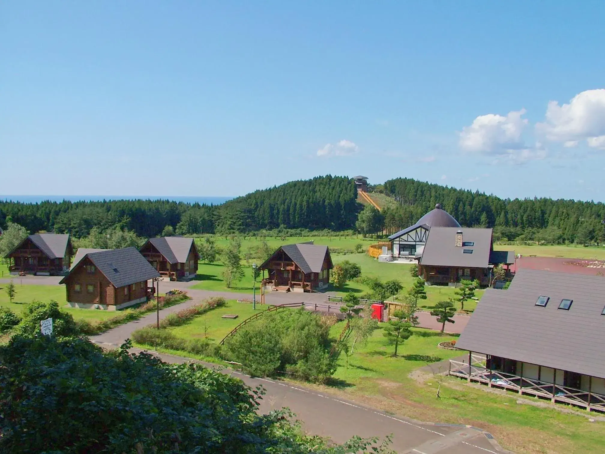 Property building in Awone Shirakami Juniko Property building in Awone Shirakami Juniko