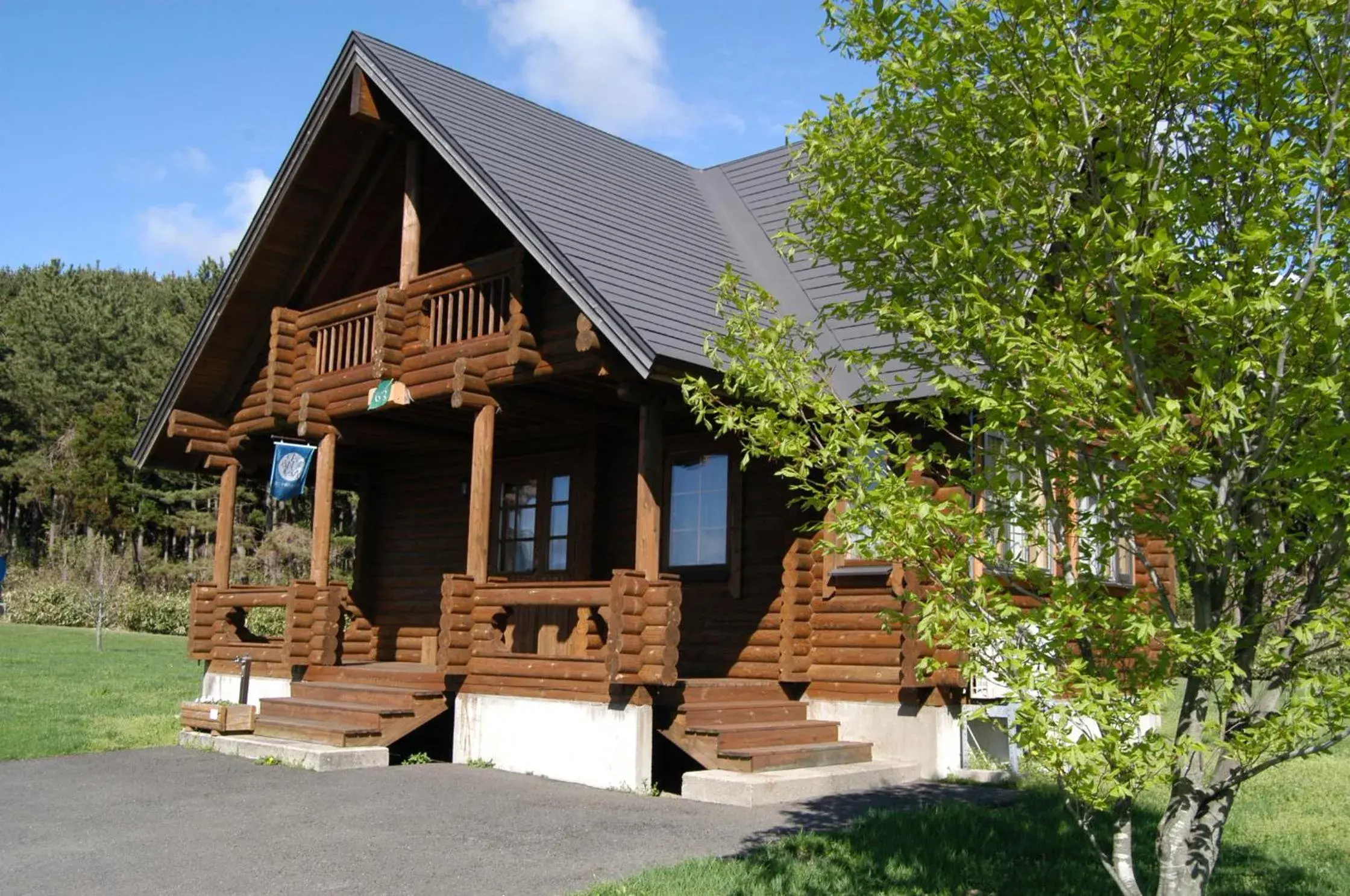 Property building in Awone Shirakami Juniko Property building in Awone Shirakami Juniko